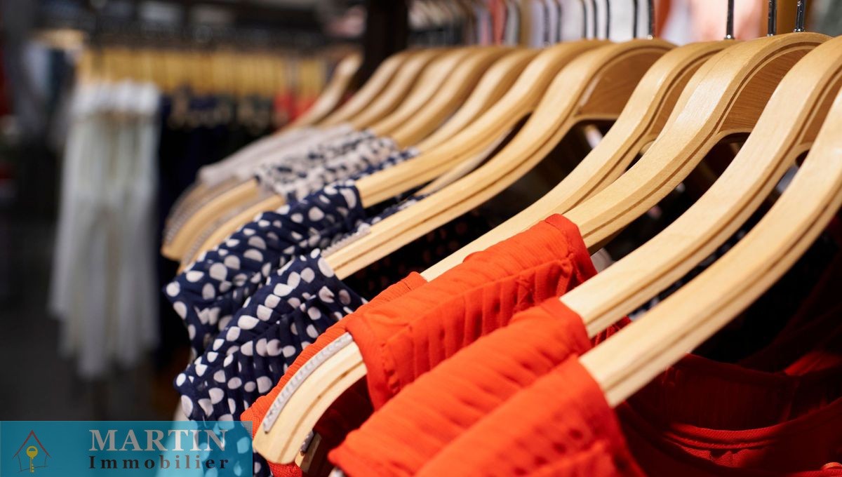 FOND DE COMMERCE BOUTIQUE PRET A PORTER FEMININ — photo 1