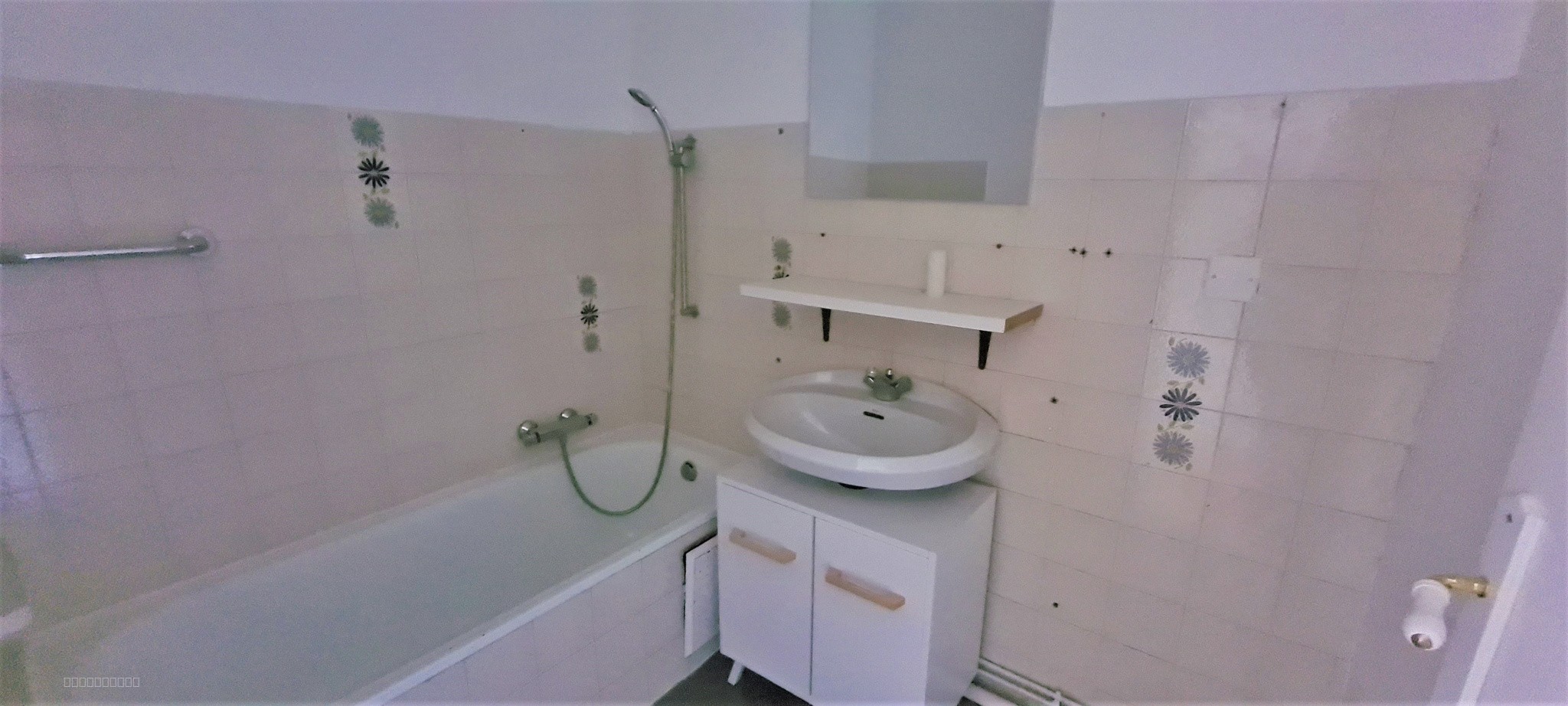 Amélie-Les-Bains-Palalda : appartement T3 avec cave et garage — photo 8