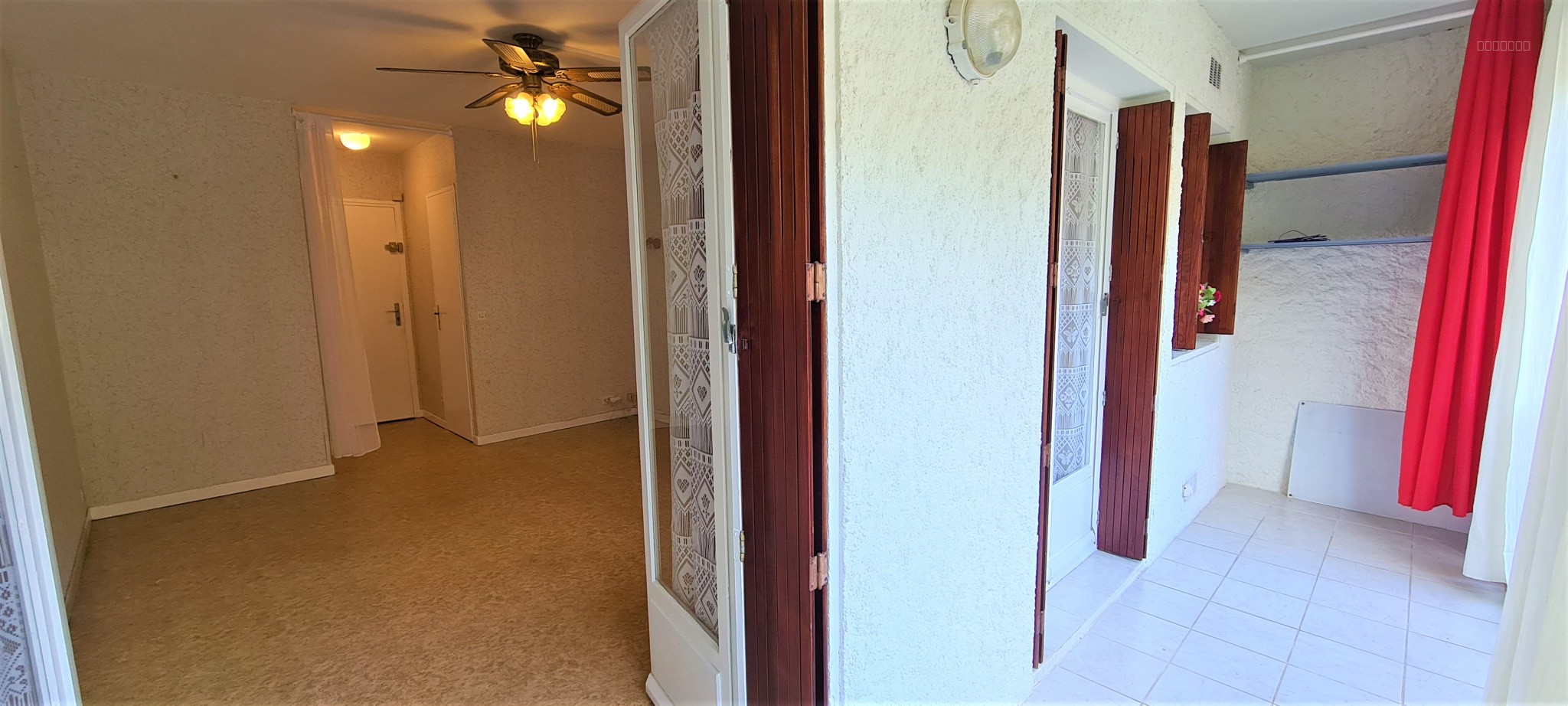 A VENDRE APPARTEMENT LOUE DE TYPE F1 AVEC LOGGIA AU REZ-DE-CHAUSSEE — photo 1