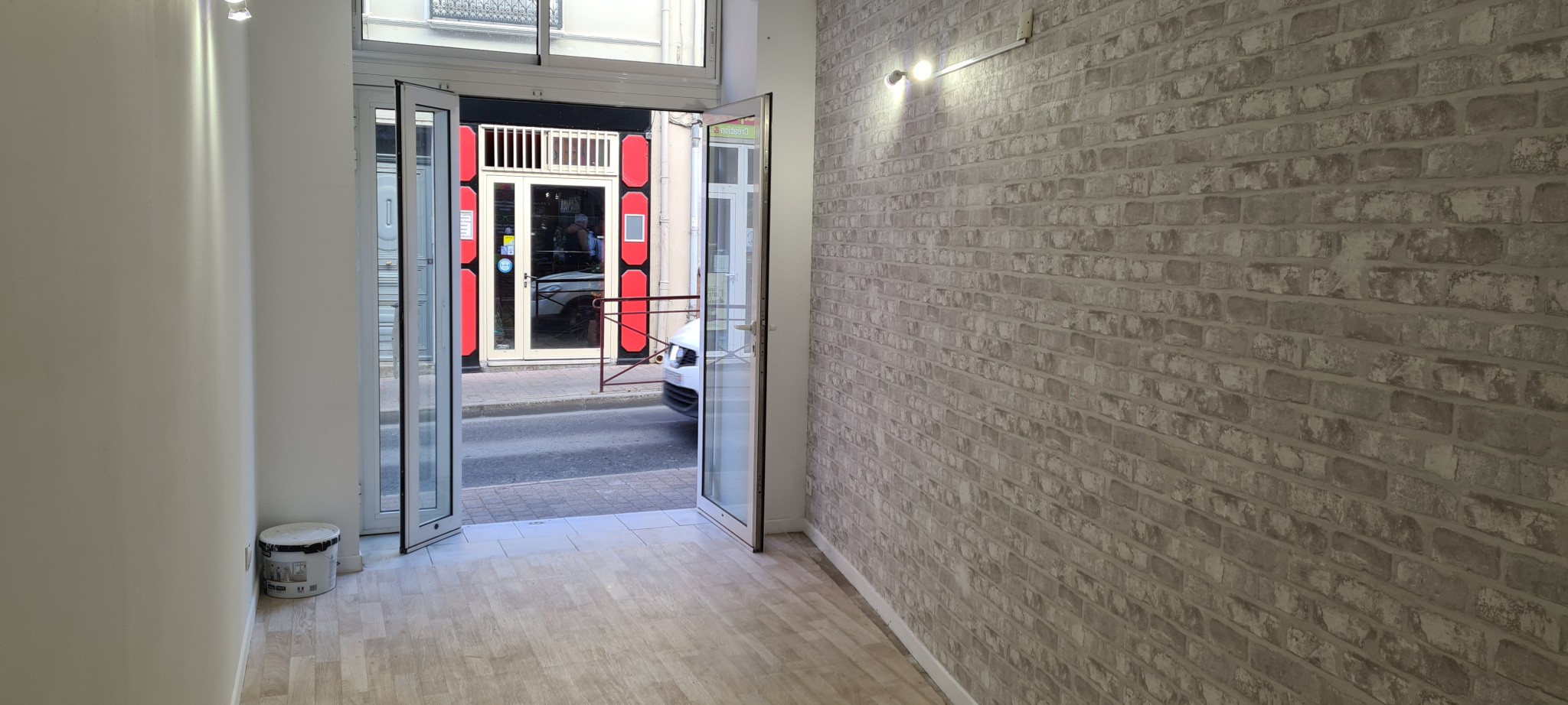 LOCAL COMMERCIAL A LOUER A AMELIE LES BAINS — photo 9