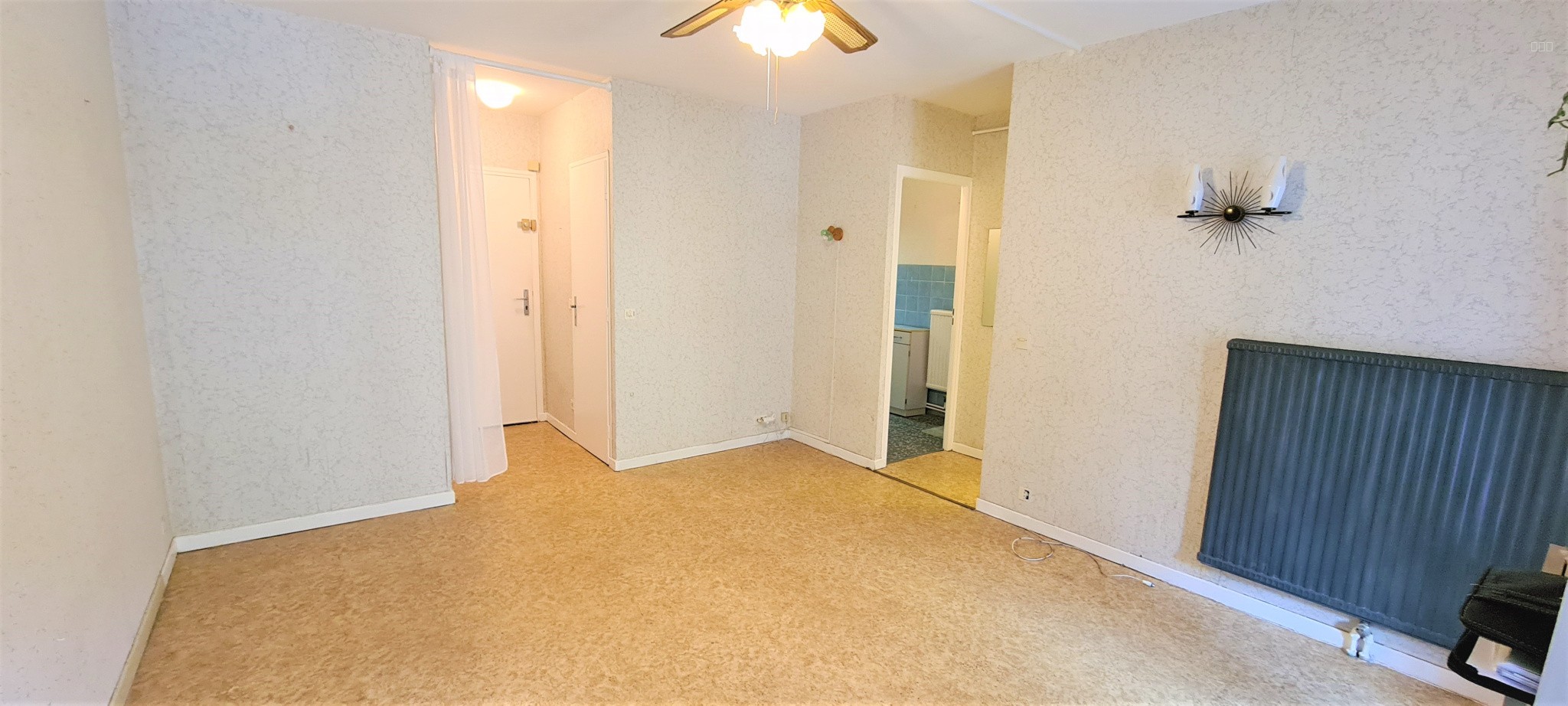 A VENDRE APPARTEMENT LOUE DE TYPE F1 AVEC LOGGIA AU REZ-DE-CHAUSSEE — photo 3