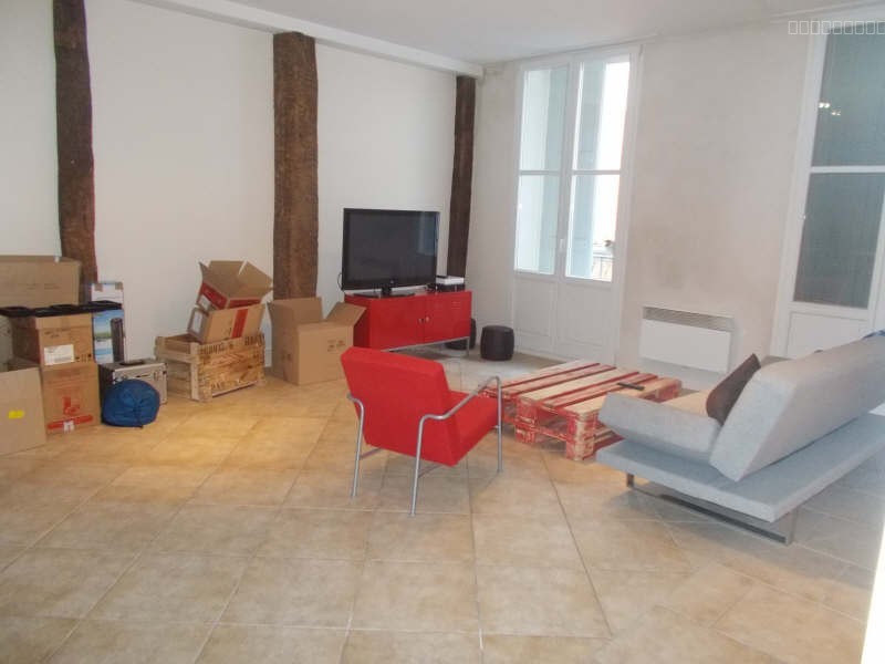 CERET - CENTRE VILLE - T2 VIDE - 2ème ETAGE — photo 1
