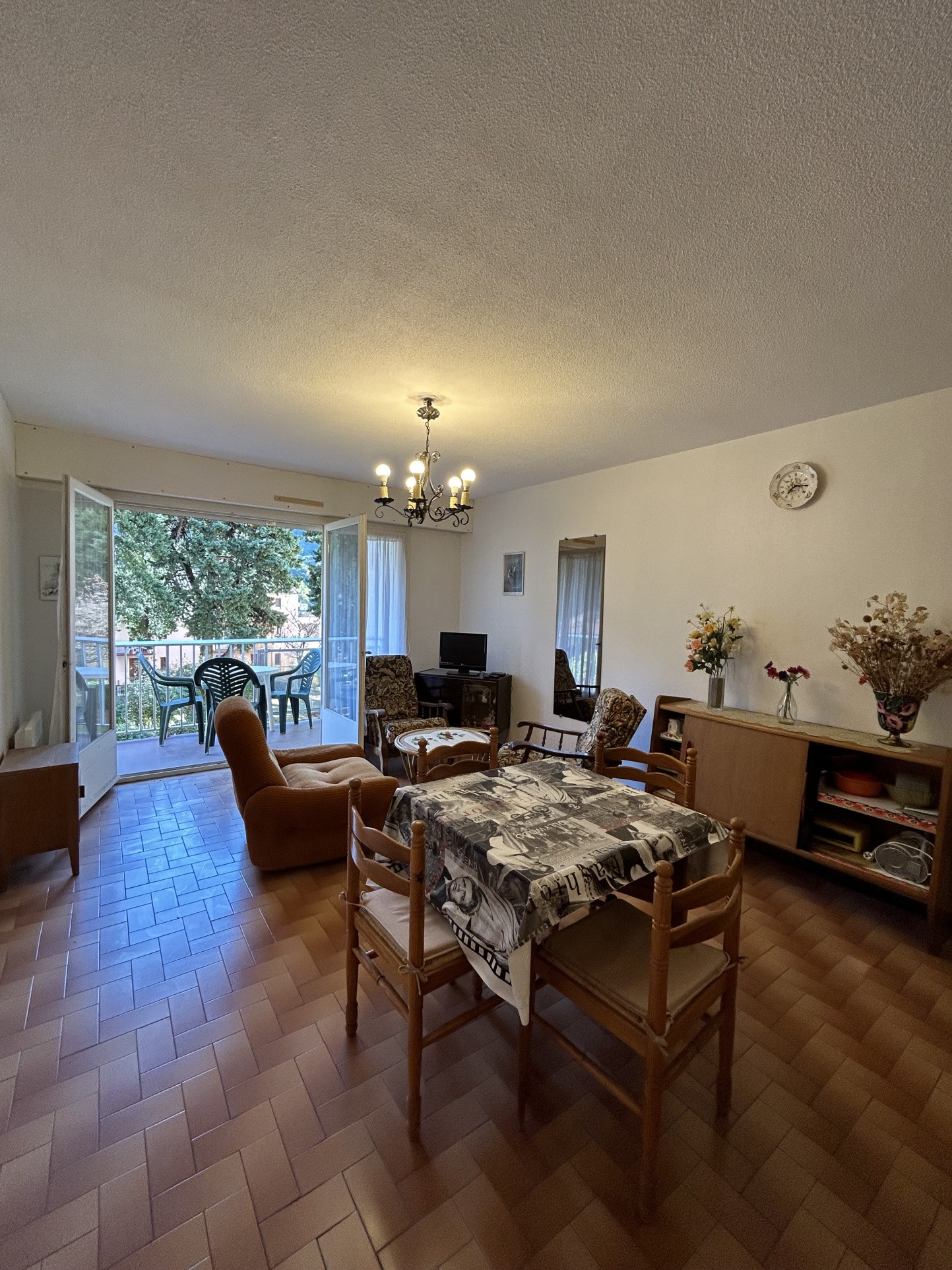 STATION THERMALE - APPARTEMENT PLEIN SUD — photo 1