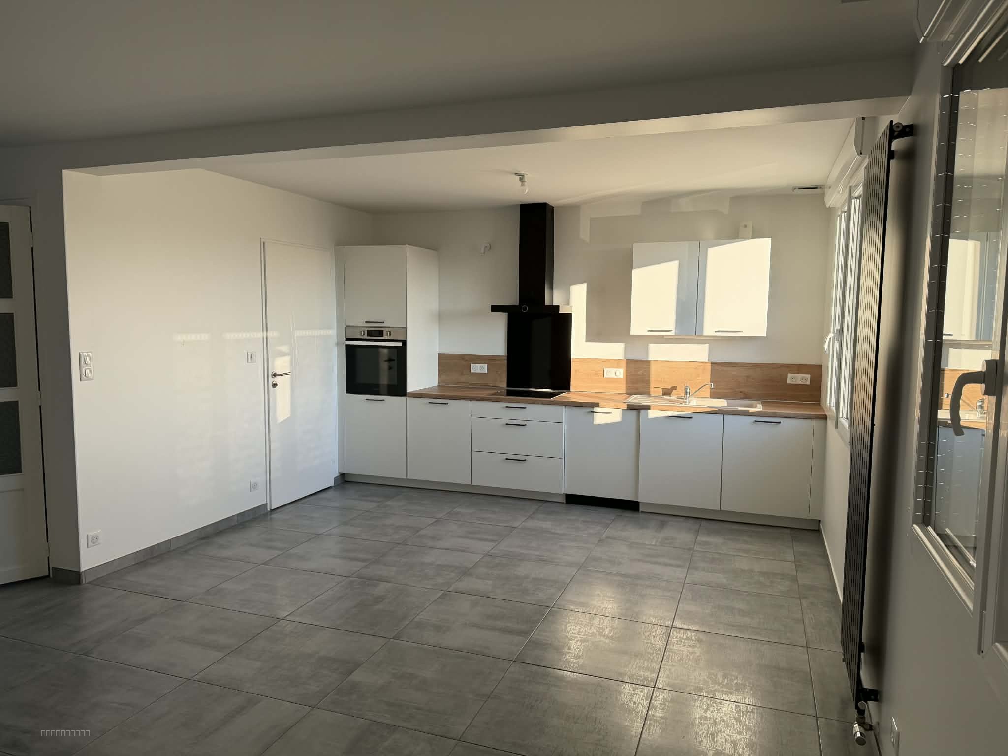 Maison à louer à Fleury la riviere, 151,38 m², 5 pièces – photo 2 sur 11