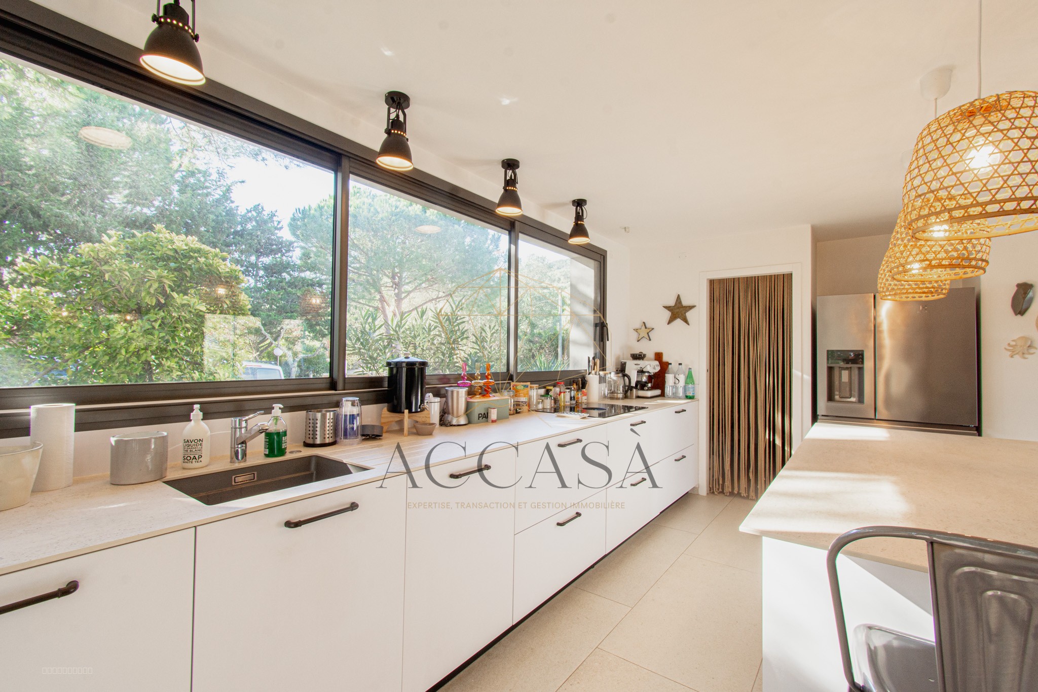 Bien immobilier à vendre à Porto vecchio, 1 171 m², 58 pièces – photo 2 sur 20
