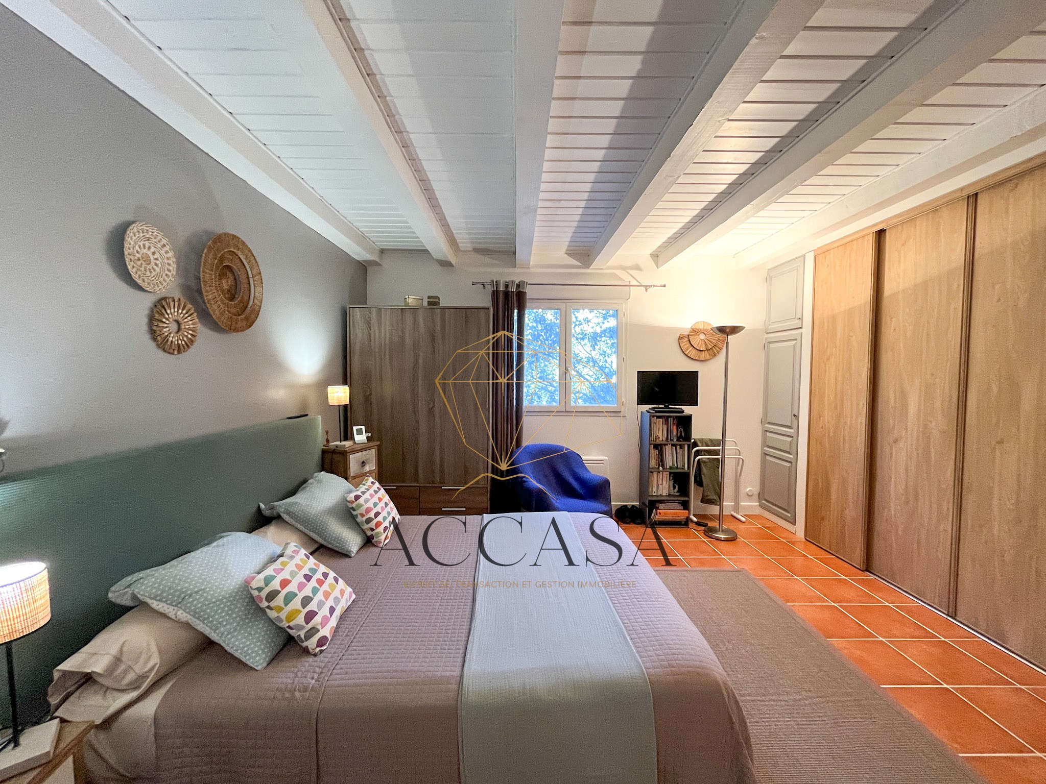 Propriété avec deux maisons à vendre à Figari sur un terrain arboré, proche plages et aéroport — photo 11