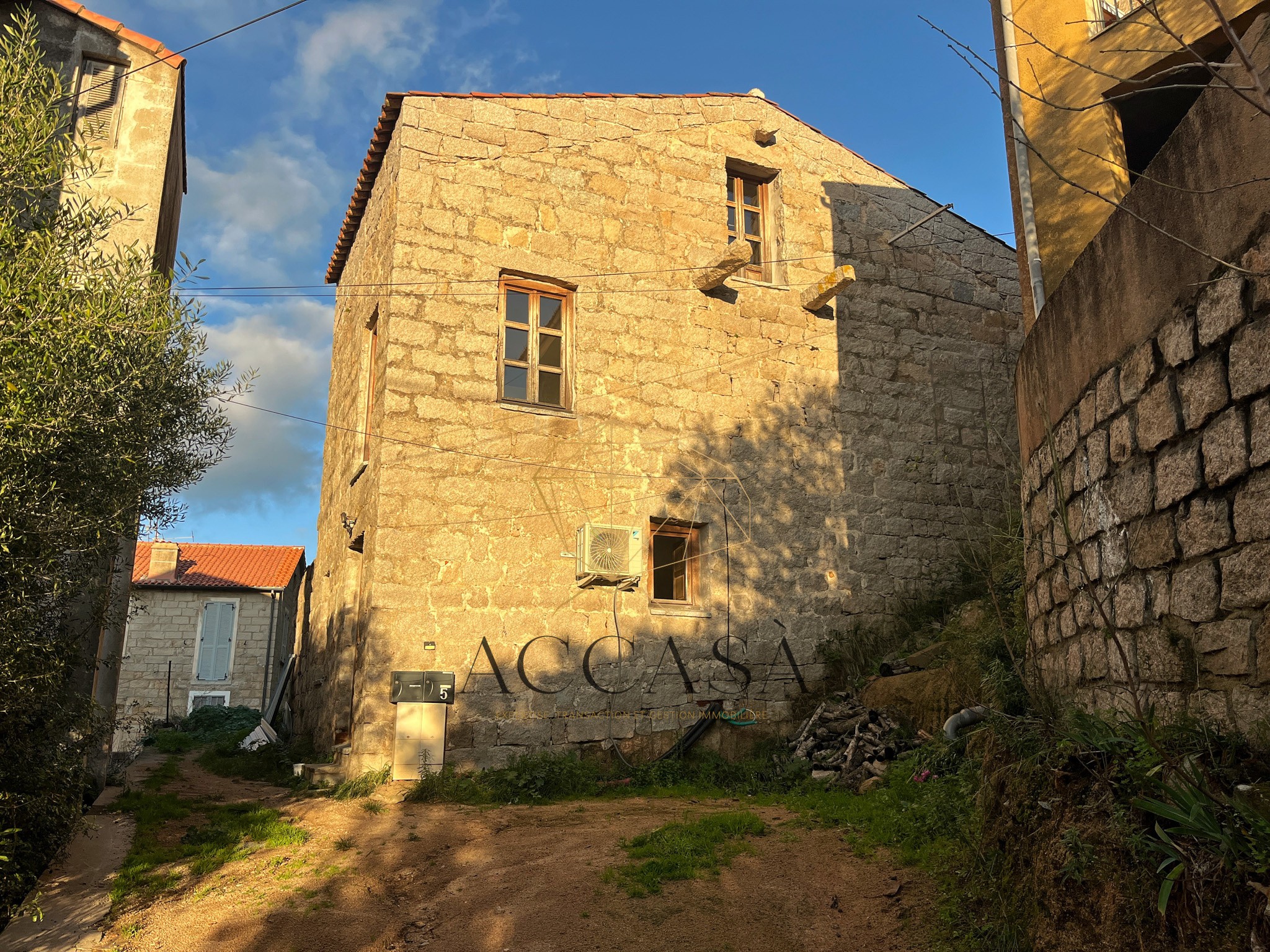 Maison à vendre à Figari, 400 m², 5 pièces – photo 2 sur 20