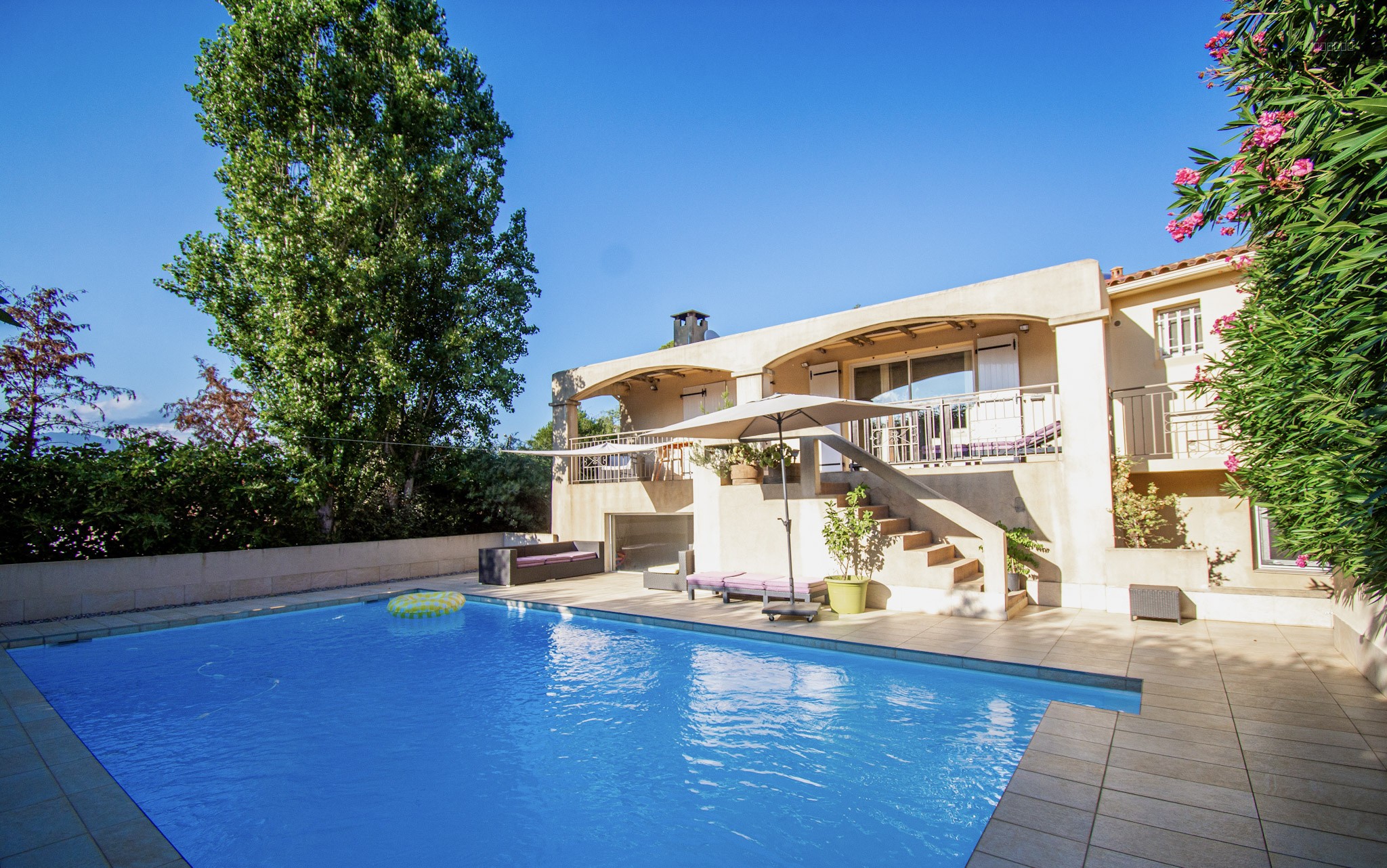 Maison à vendre à Porto vecchio, 21,67 m², 7 pièces – photo 1 sur 20