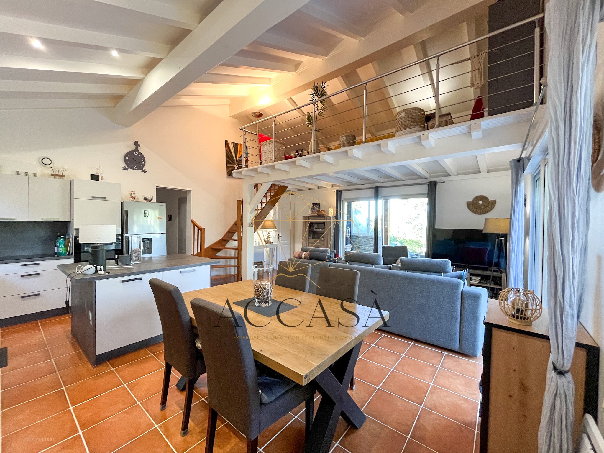 Propriété avec deux maisons à vendre à Figari sur un terrain arboré, proche plages et aéroport — photo 8