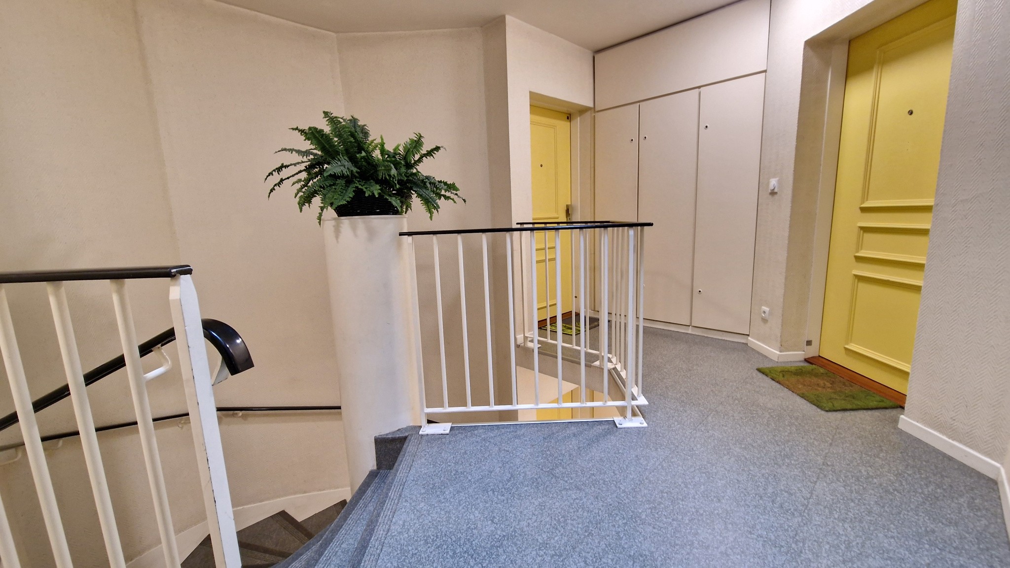 A ROISSY EN FRANCE - APPARTEMENT F2 AVEC PARKING. — photo 10