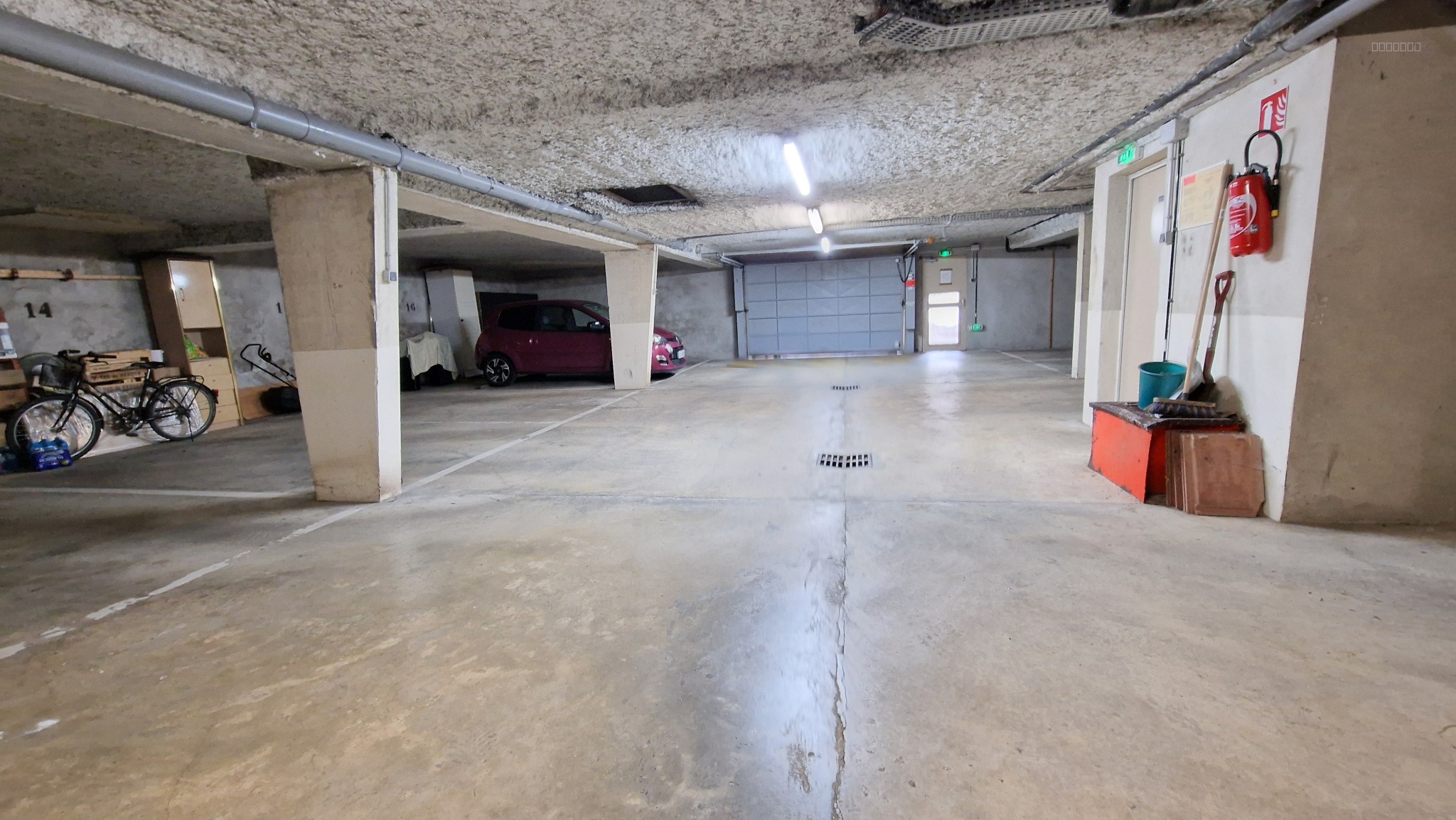 A ROISSY EN FRANCE - APPARTEMENT F2 AVEC PARKING. — photo 11