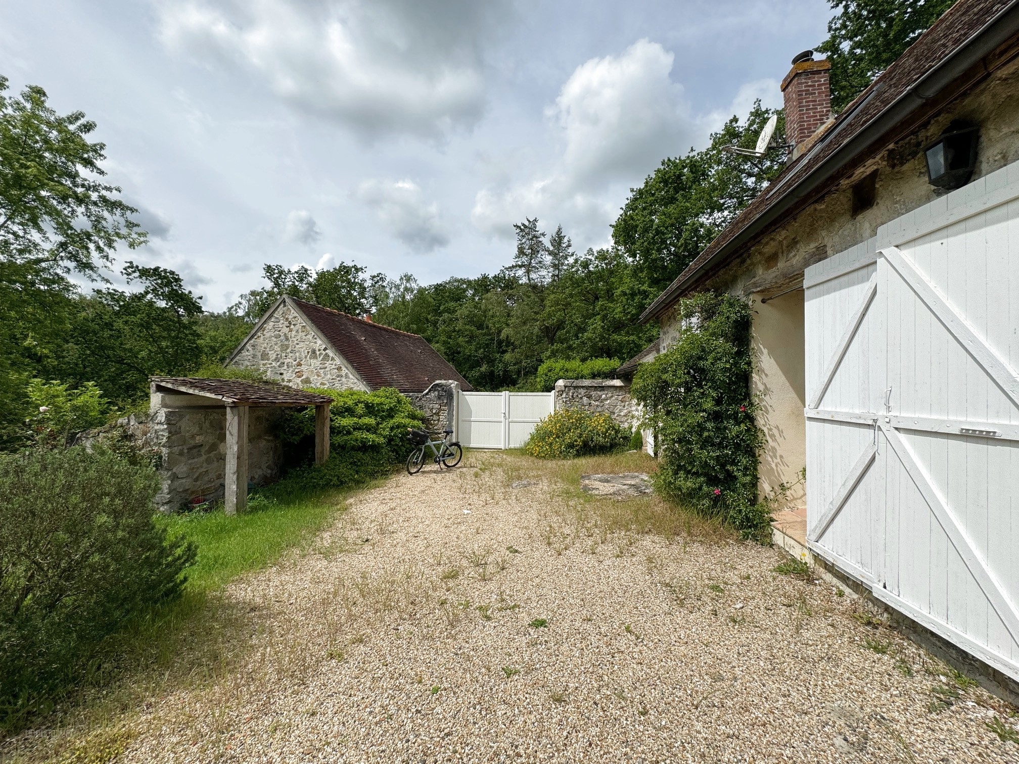 Maison en pierre de 6 pièces à PLAILLY à louer — photo 10