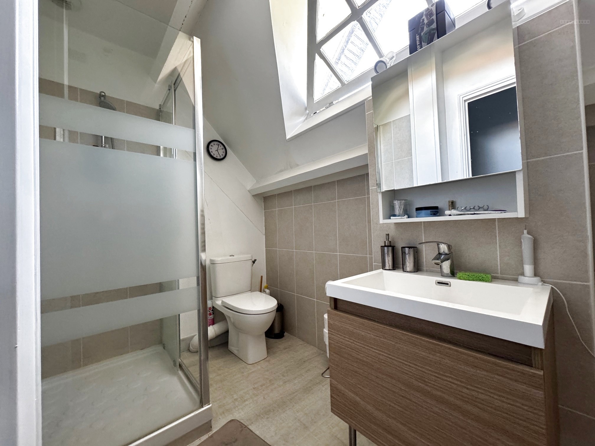 LA CHAPELLE EN SERVAL, grande Maison familiale individuelle de 8 pièces de 220 m2 habitable sur sous sol total — photo 11