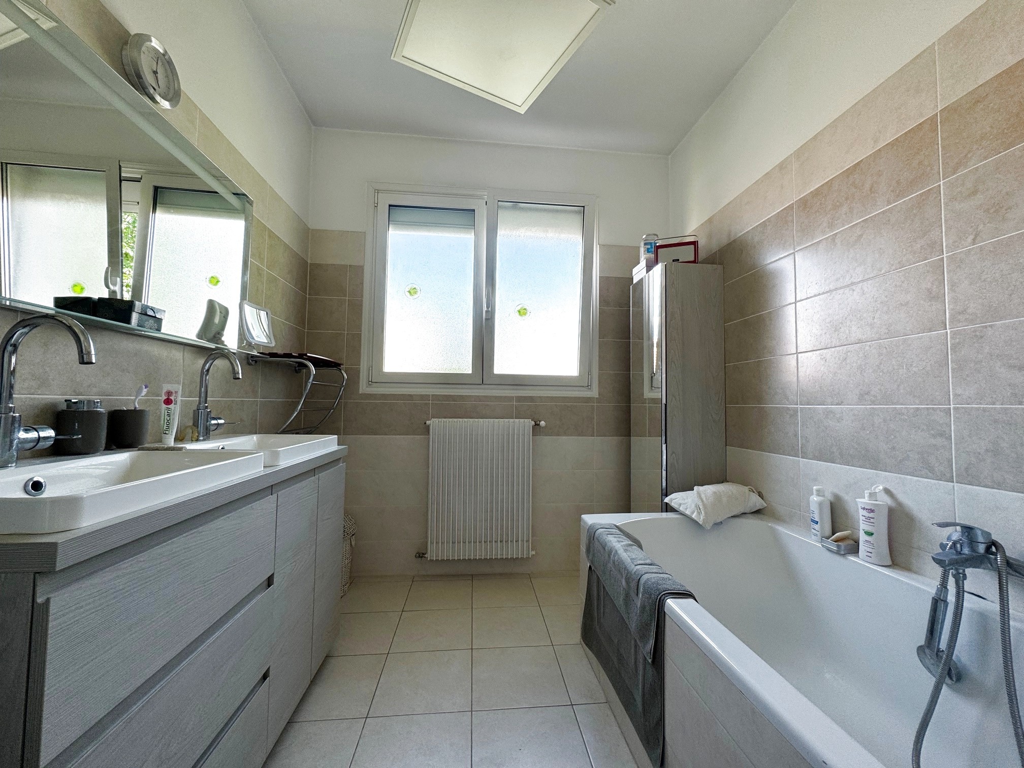 LA CHAPELLE EN SERVAL, grande Maison familiale individuelle de 8 pièces de 220 m2 habitable sur sous sol total — photo 8