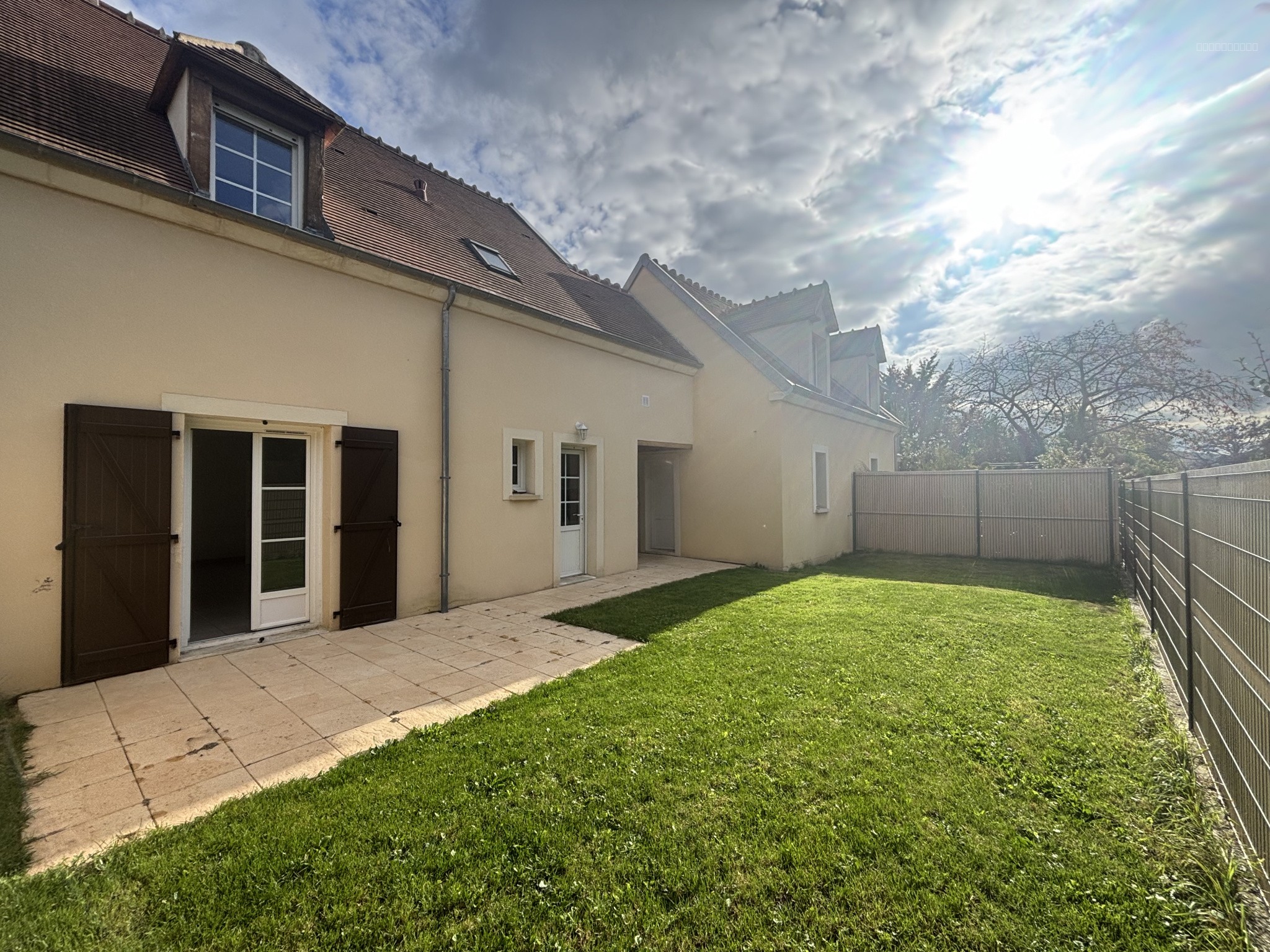 Maison à vendre à Mortefontaine, 27 m², 4 pièces – photo 1 sur 9