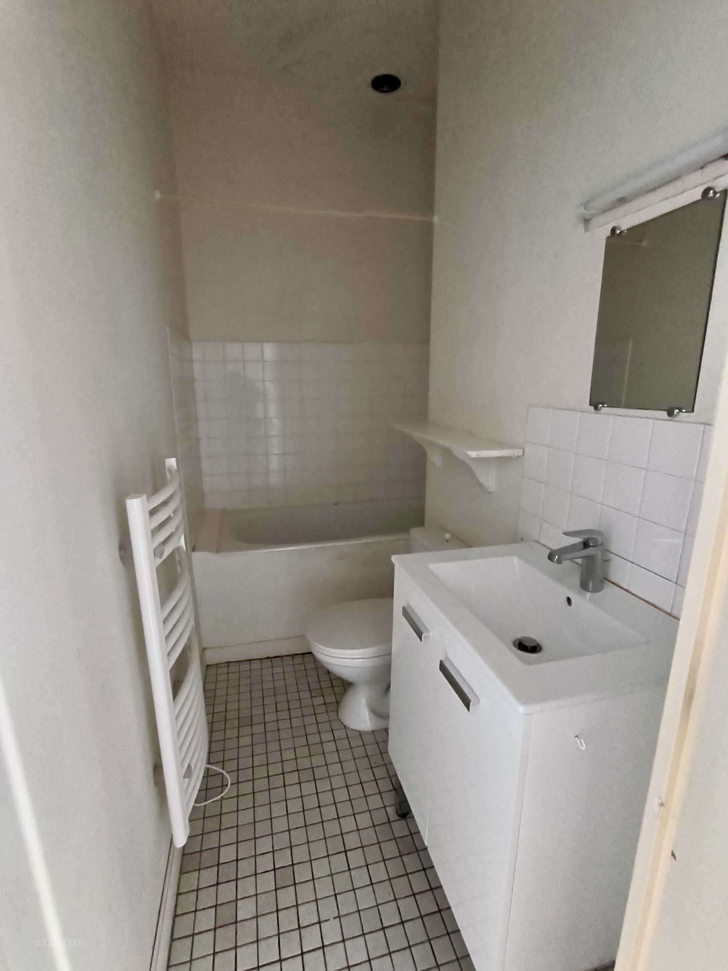 Nantes Saint-Jacques. Maison  avec cour bien exposée. 133 000 € FAI — photo 6