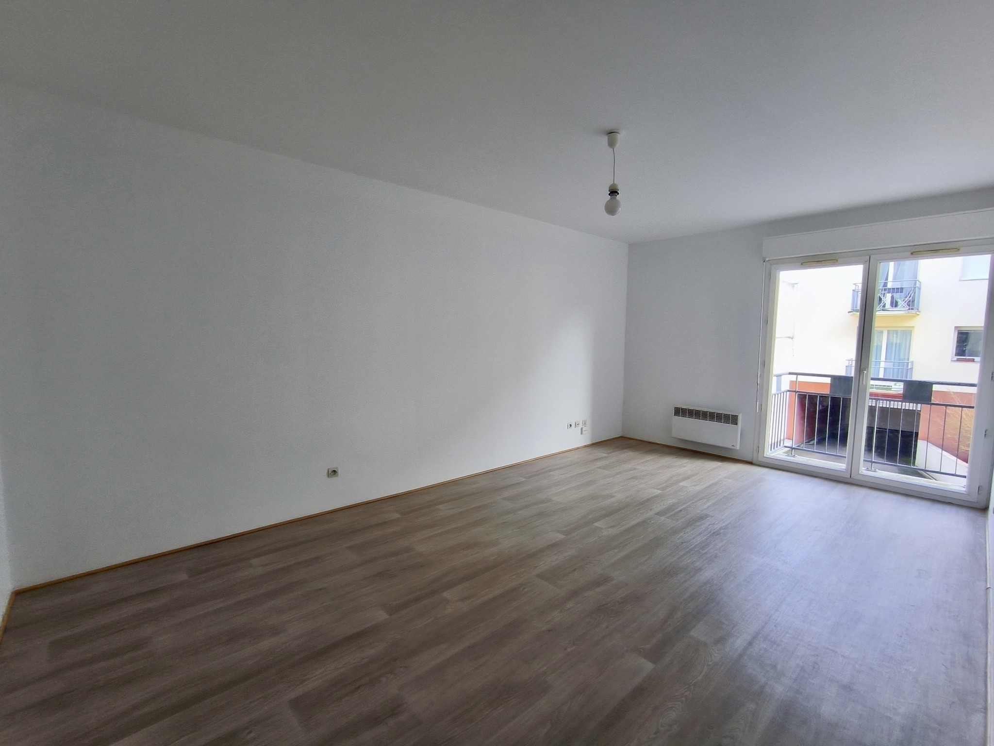 Exclusivité. Ile de Nantes. T2 avec stationnement au calme. 183 400 € FAI — photo 4