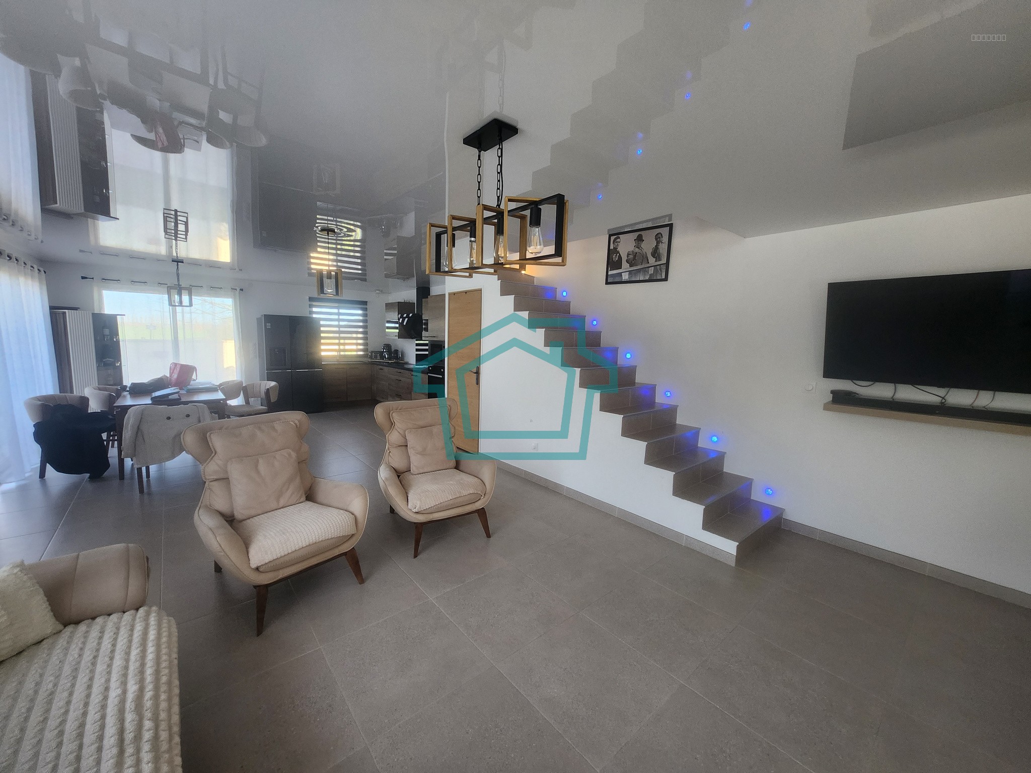 Maison 100 m2, élevée sur 258 m2, Montfort l'amaury proche — photo 3