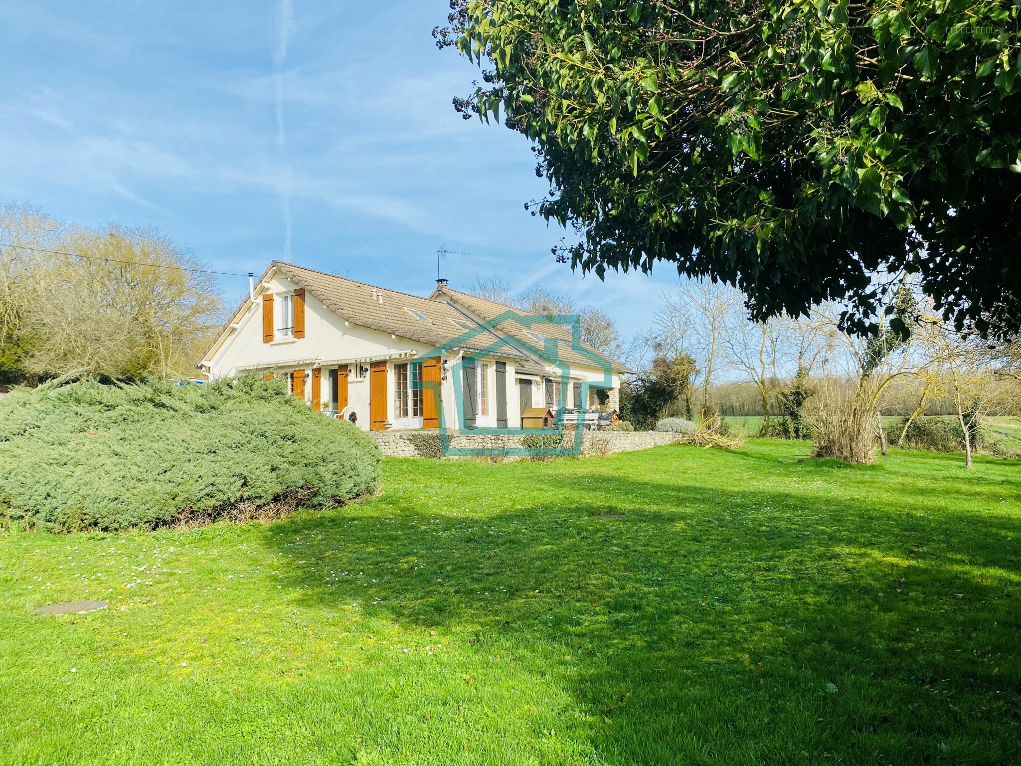 Maison à vendre à Septeuil, 170 m², 8 pièces – photo 1 sur 12