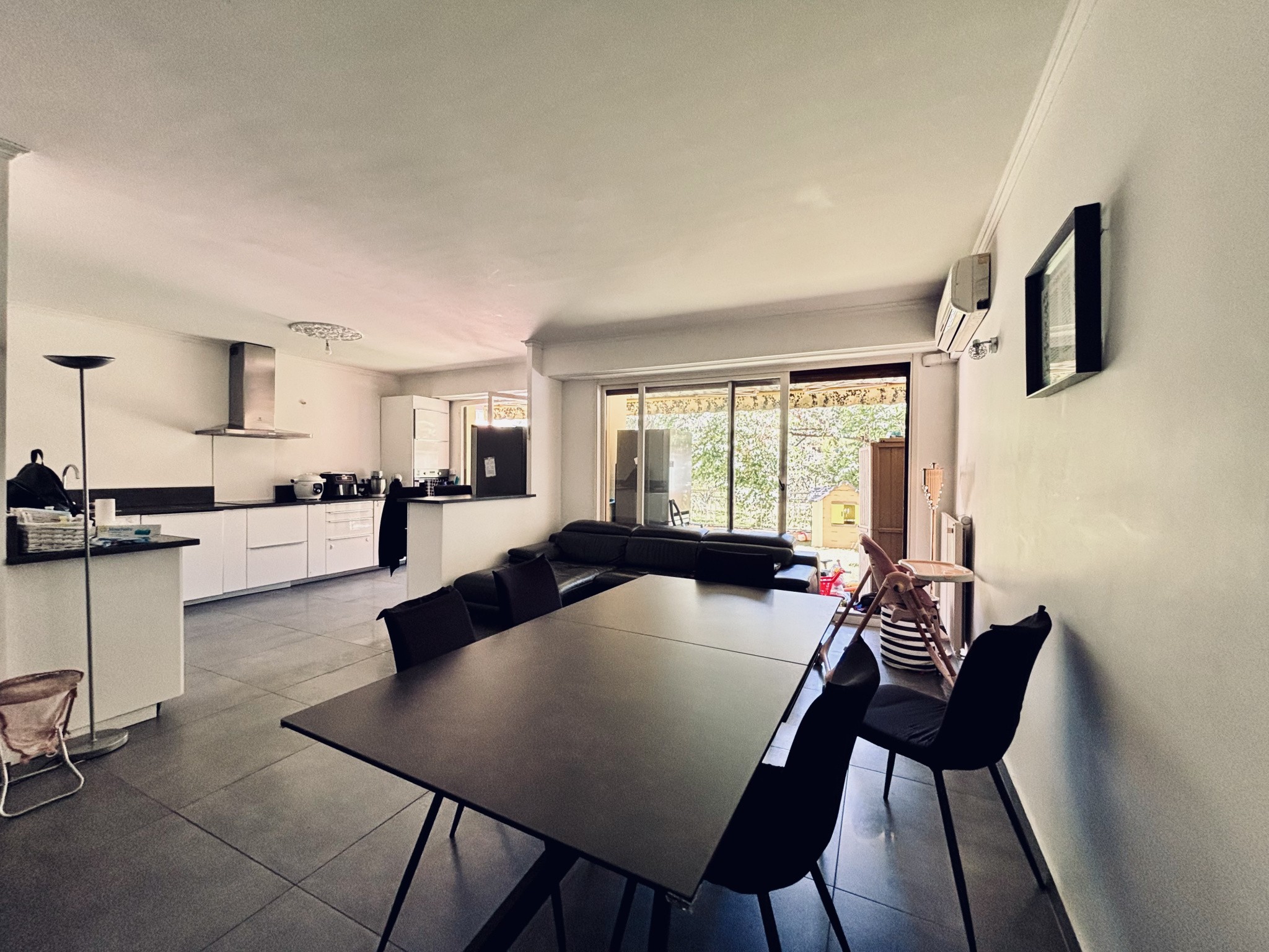 Appartement 4PIECES de 88,42 m2 + 47 M2 EXTERIEUR + CAVE - 9ème arrondissement CABOT PANOUSE — photo 4