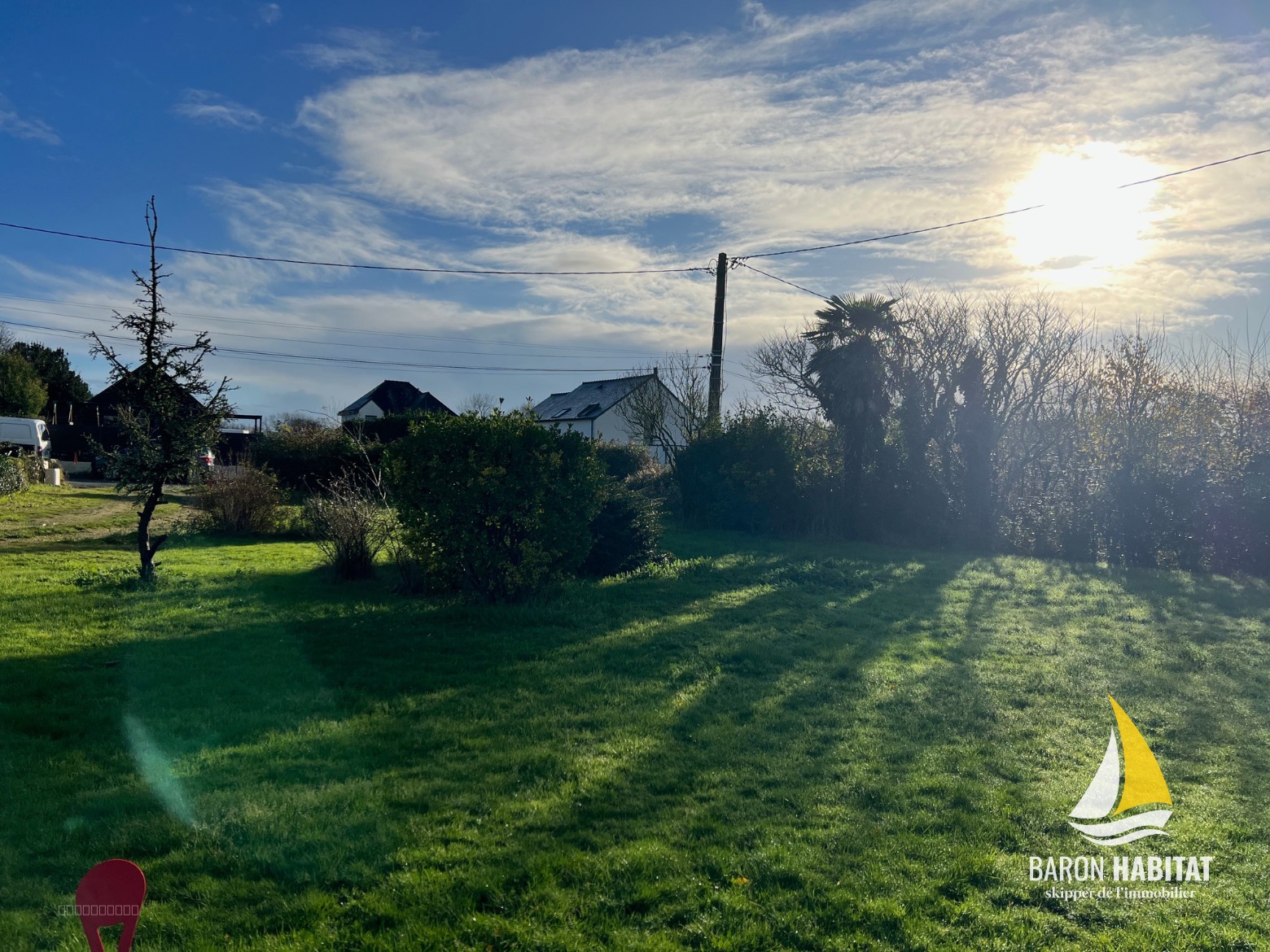 Bien immobilier à vendre à Plouhinec, 501 m² – photo 2 sur 4