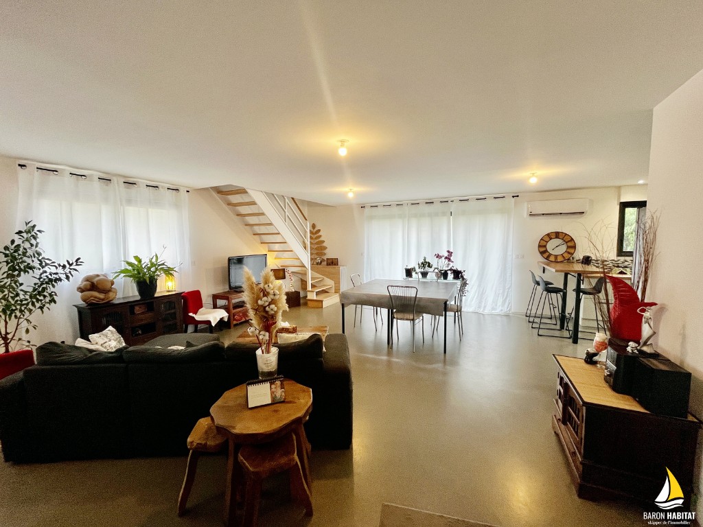 Maison contemporaine non-mitoyenne avec garage — photo 3