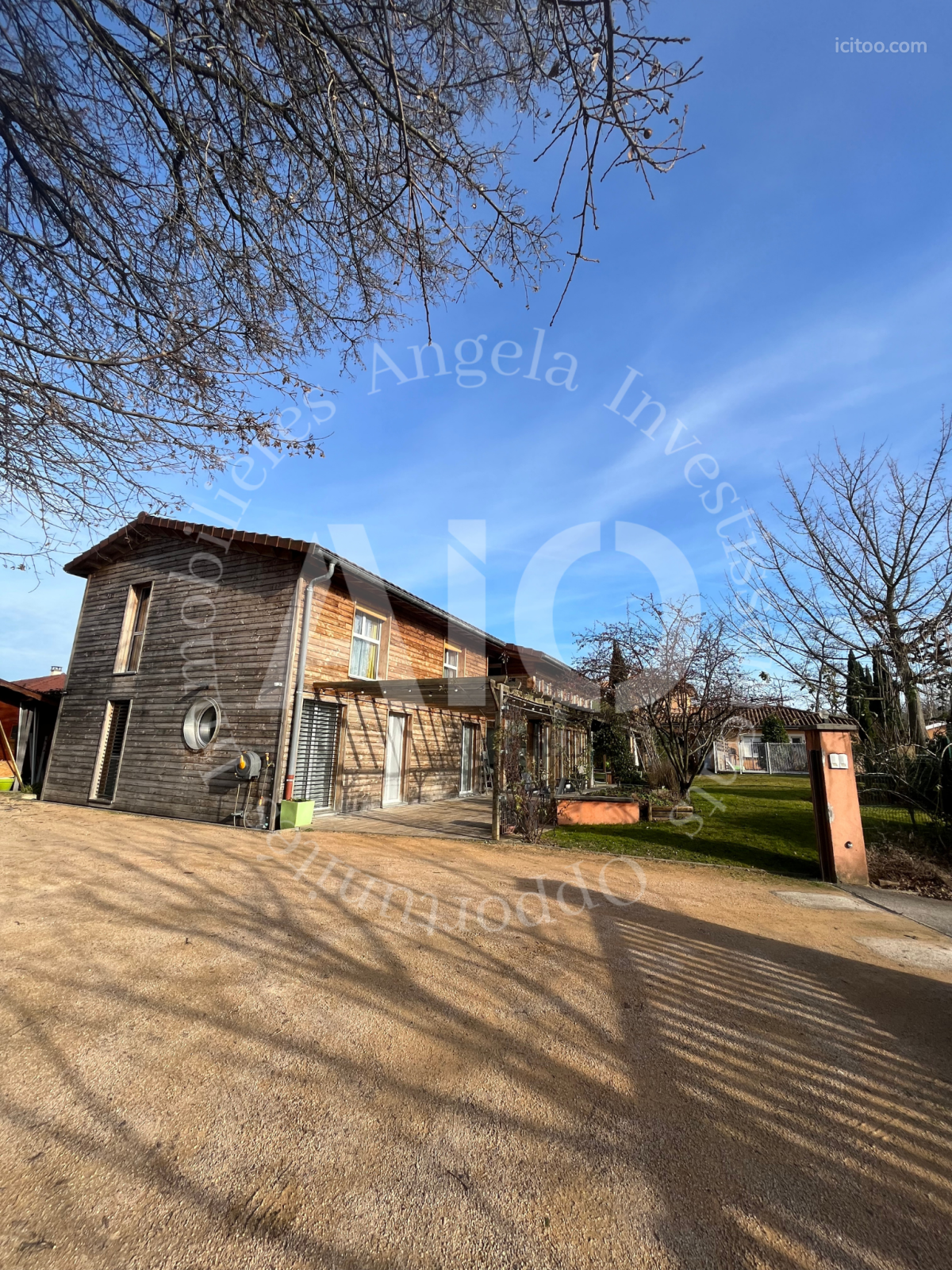 Maison à vendre à Neyron, 360 m², 10 pièces – photo 1 sur 10