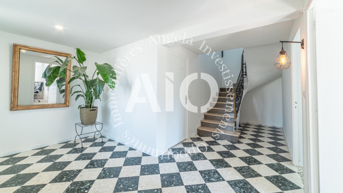 Maison - 168,38 m² -  Peronnas 01960 — photo 3