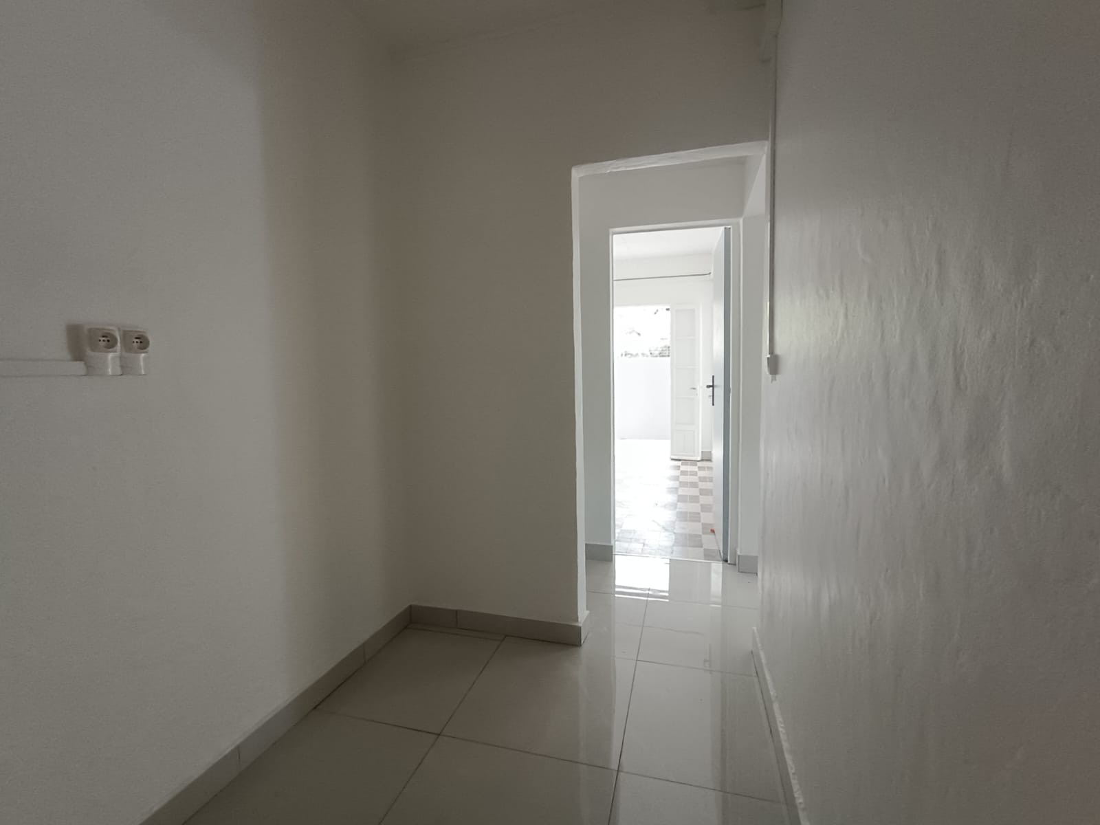ENSEMBLE IMMOBILIER / ROUTE PASSANTE MANAPANY — photo 11