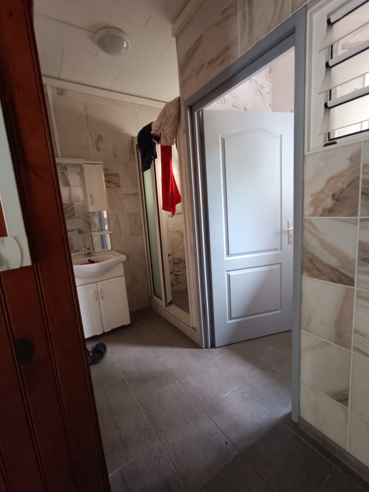 ENSEMBLE IMMOBILIER / ROUTE PASSANTE MANAPANY — photo 9