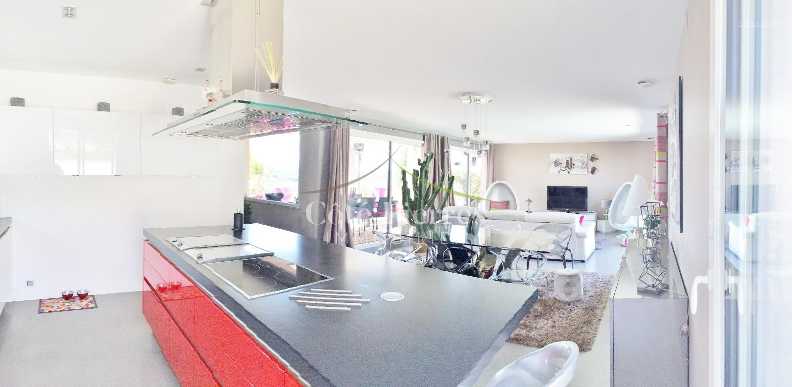 Villa à vendre à Nimes, 60 m², 6 pièces – photo 3 sur 5
