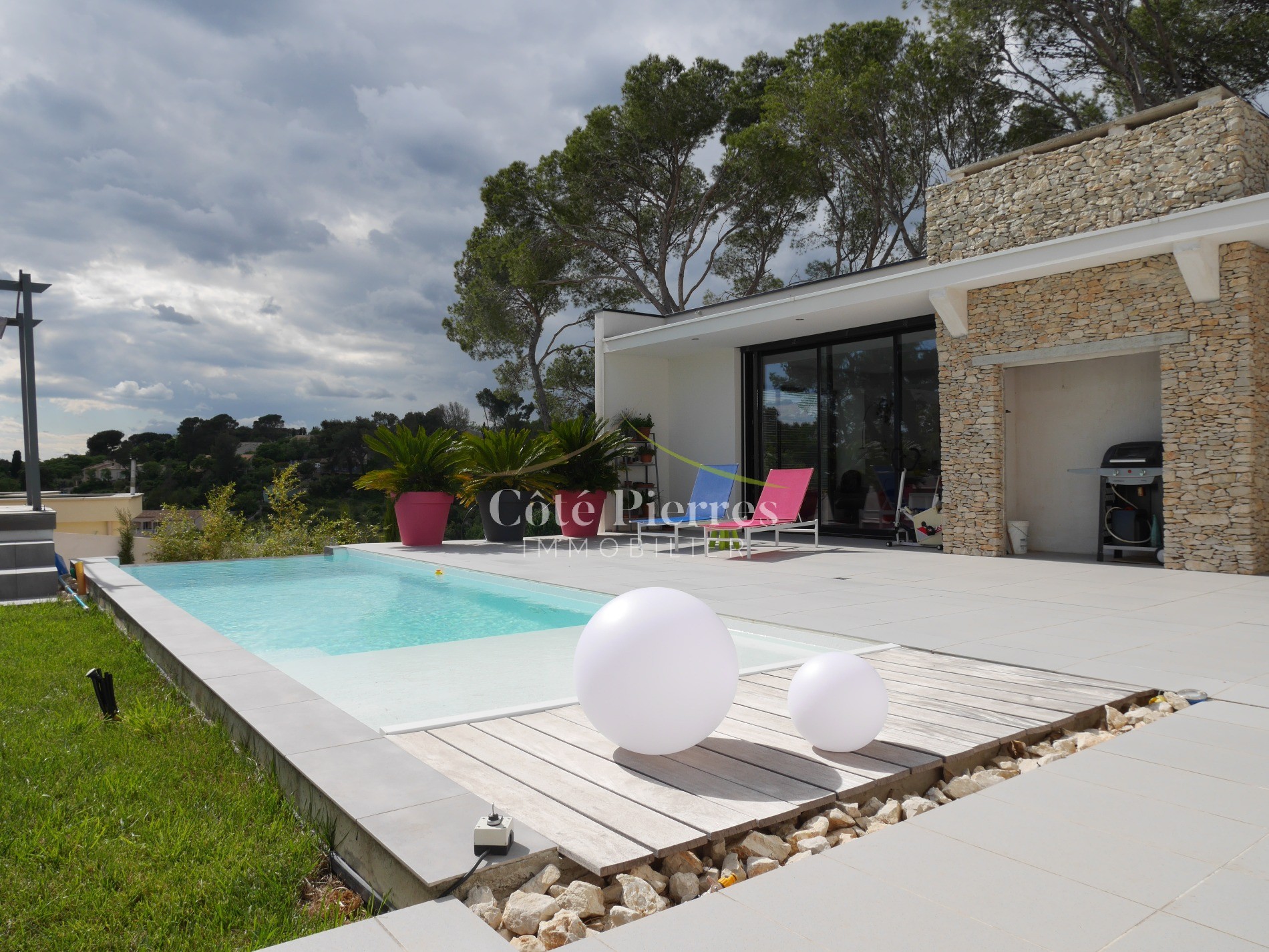 Villa à vendre à Nimes, 55,44 m², 5 pièces – photo 3 sur 5
