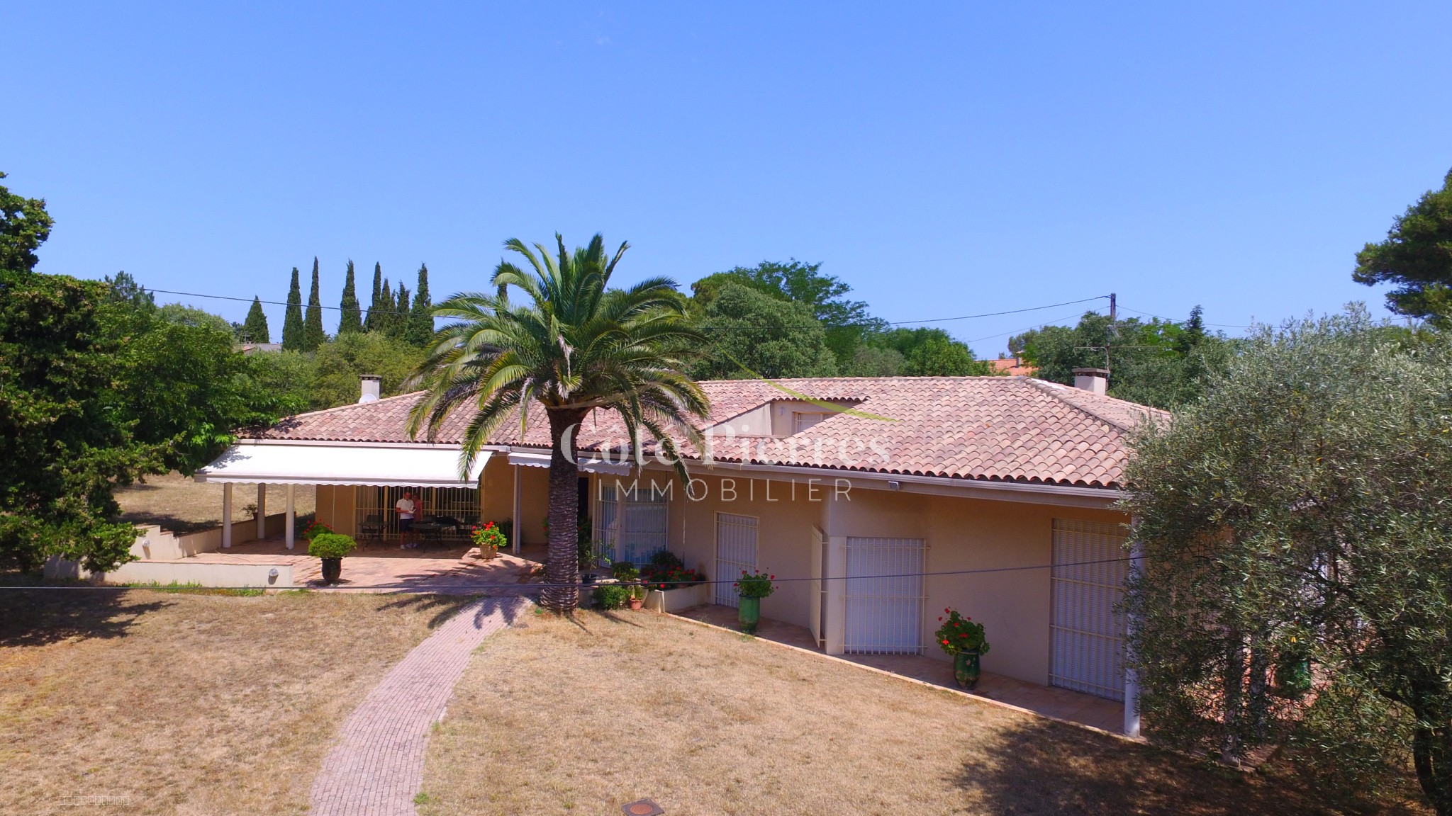 Villa à vendre à Nimes, 43 m², 7 pièces – photo 2 sur 10