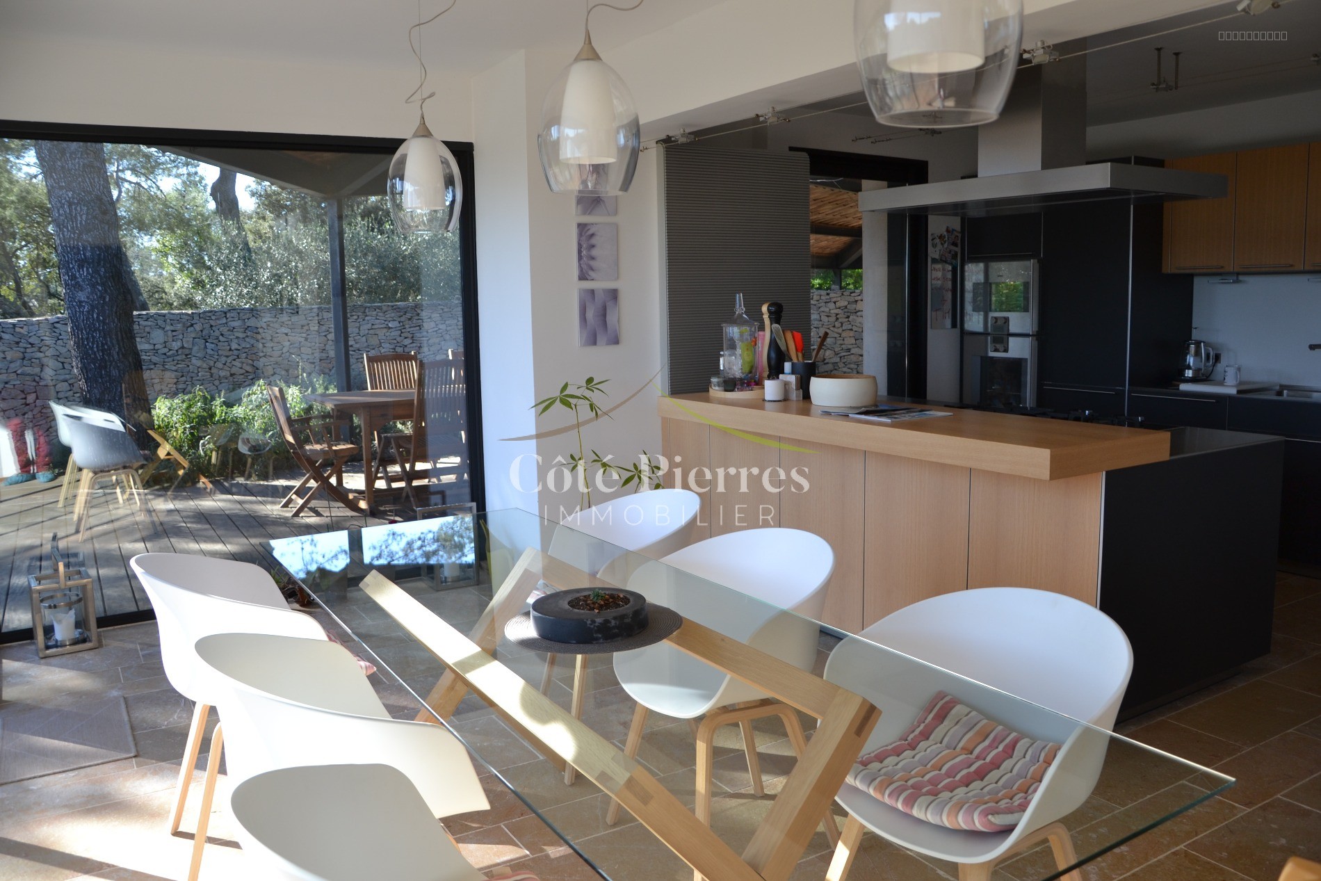 Villa à vendre à Nimes, 250 m², 5 pièces – photo 3 sur 10
