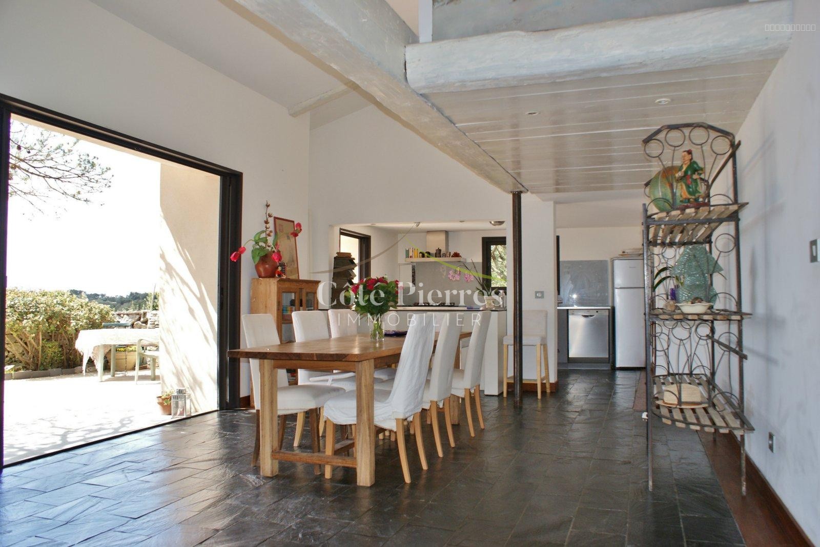 Villa à vendre à Nimes, 640 m², 7 pièces – photo 3 sur 13