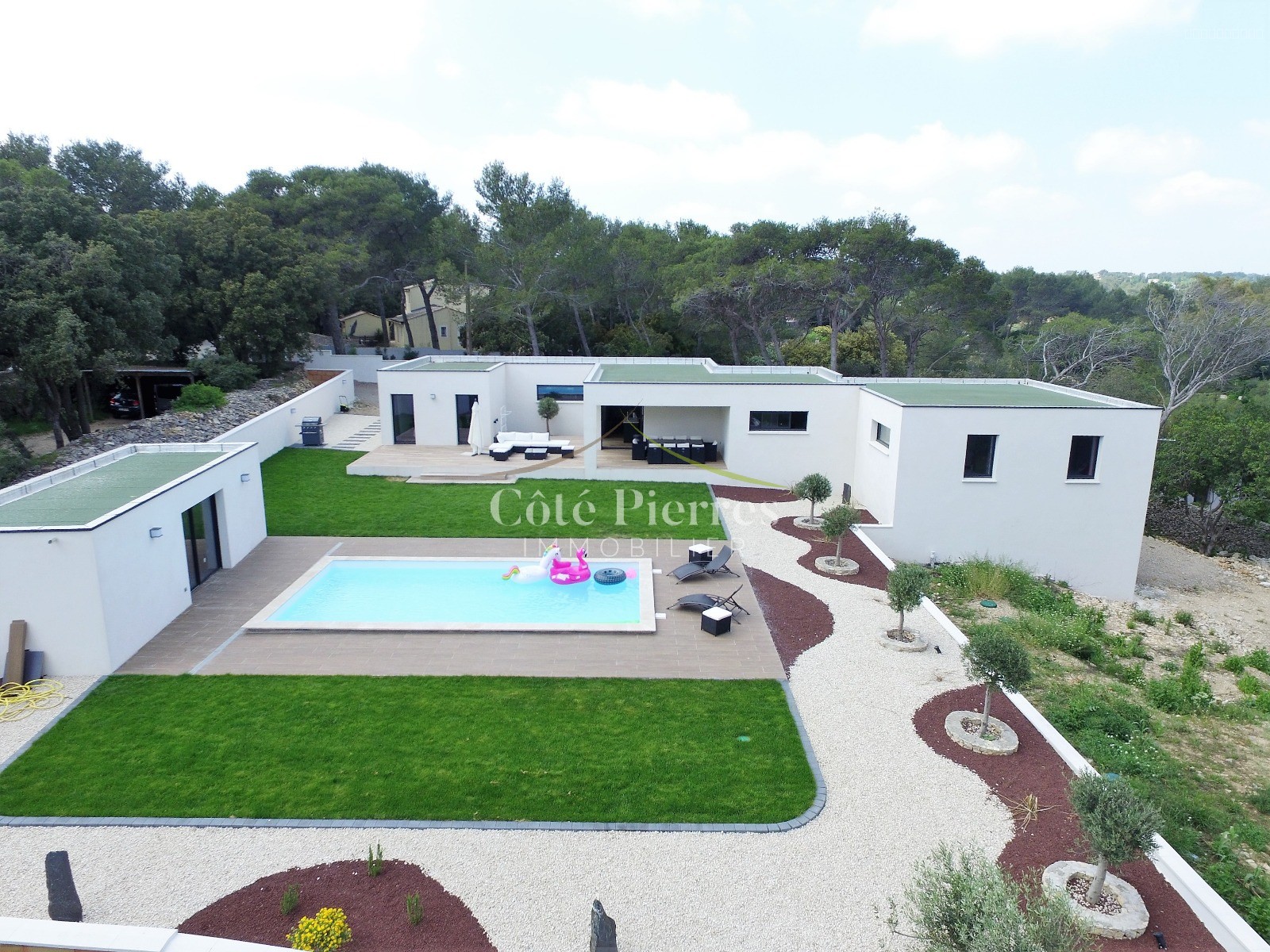 Maison à vendre à Nimes, 52 m², 6 pièces – photo 1 sur 10