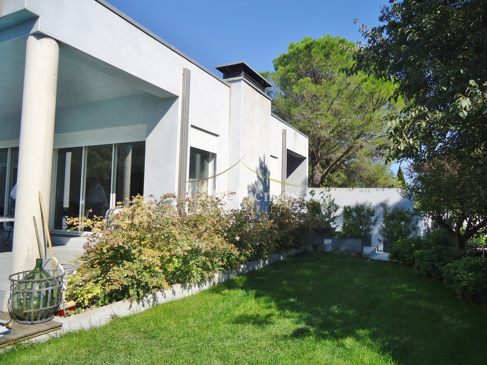 Villa à vendre à Nimes, 166 m², 5 pièces – photo 2 sur 10