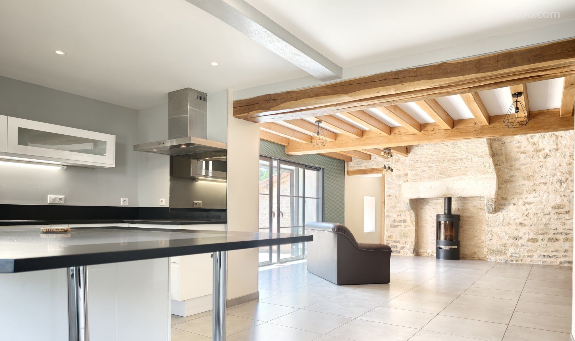 Maison à vendre à Lezay, 128 m², 5 pièces – photo 1 sur 6