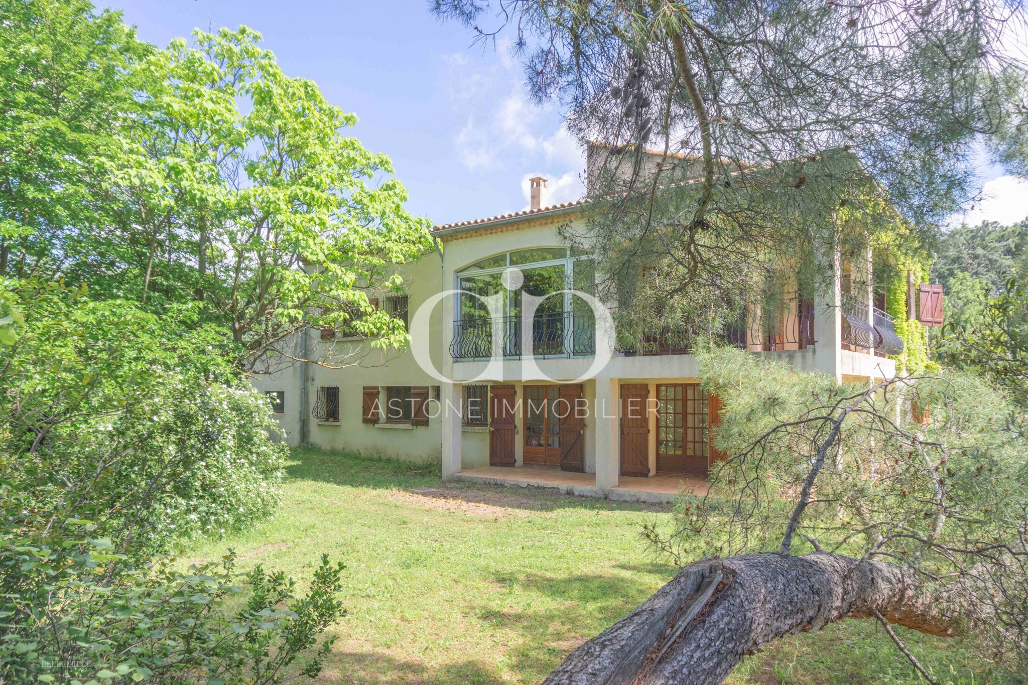 Maison à vendre à Aix en provence, 214 m², 8 pièces – photo 2 sur 12