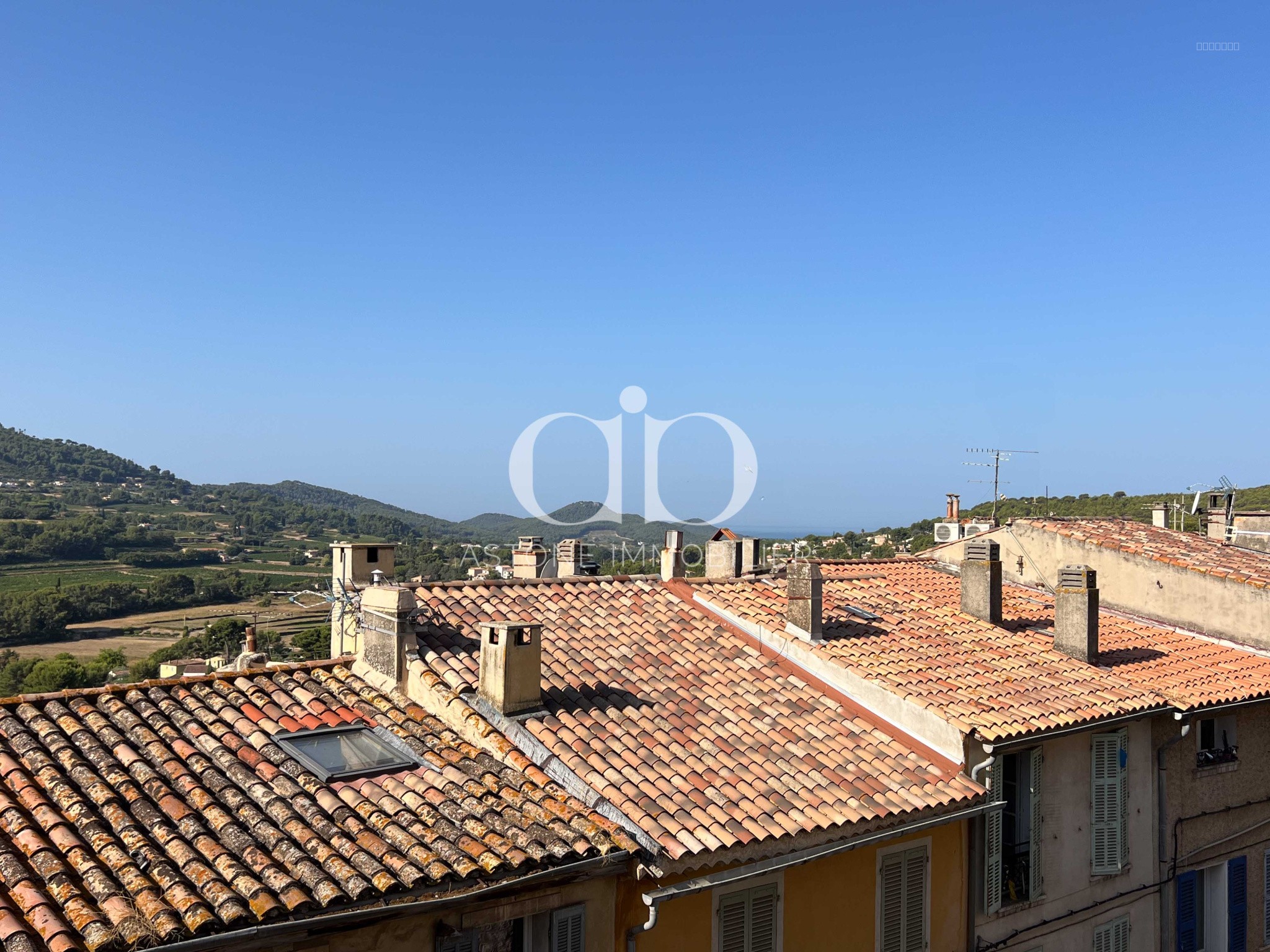 SANARY-SUR-MER - gros potentiel — photo 19