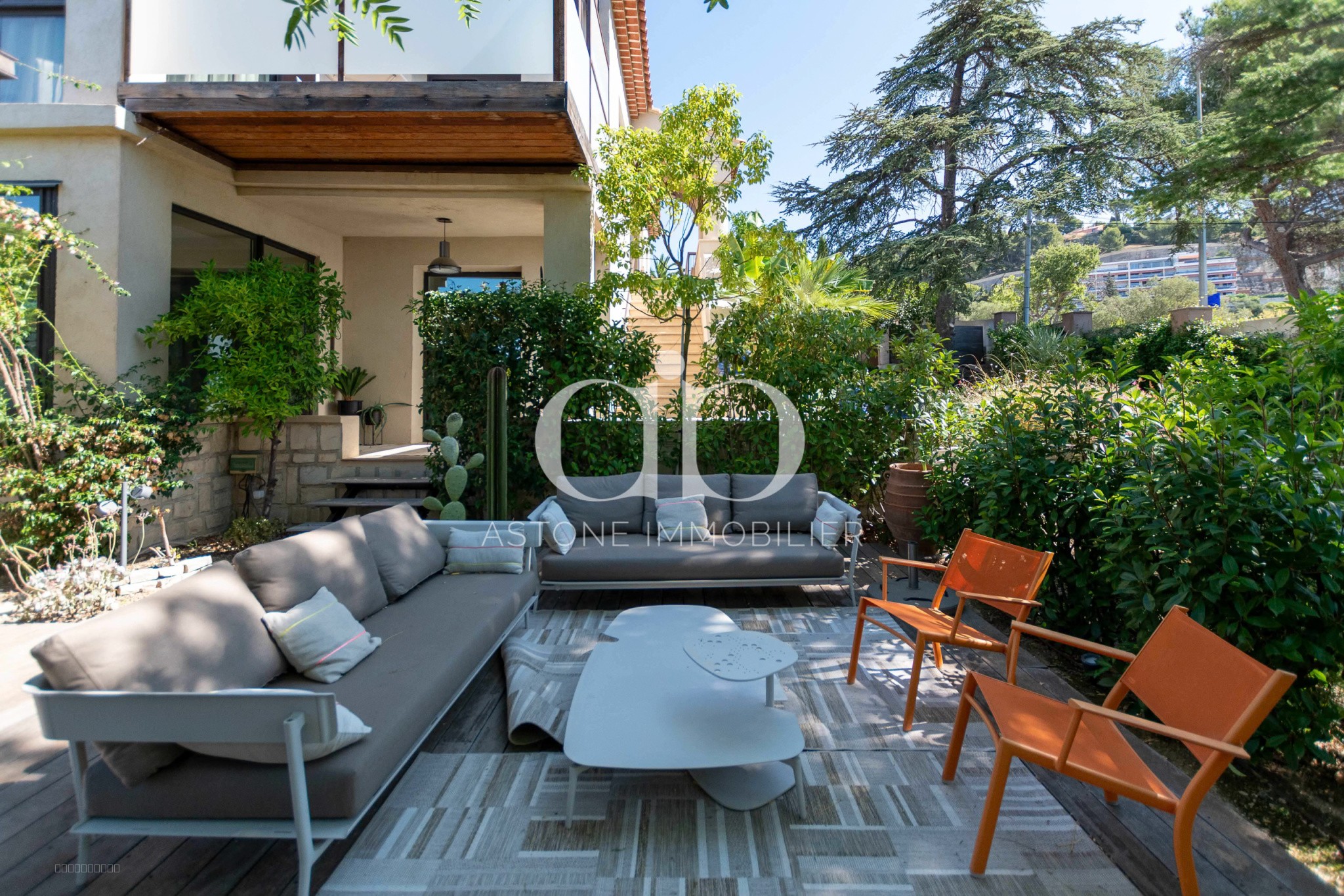 CASSIS - rez-de-jardin avec de nombreuses terrasses — photo 8