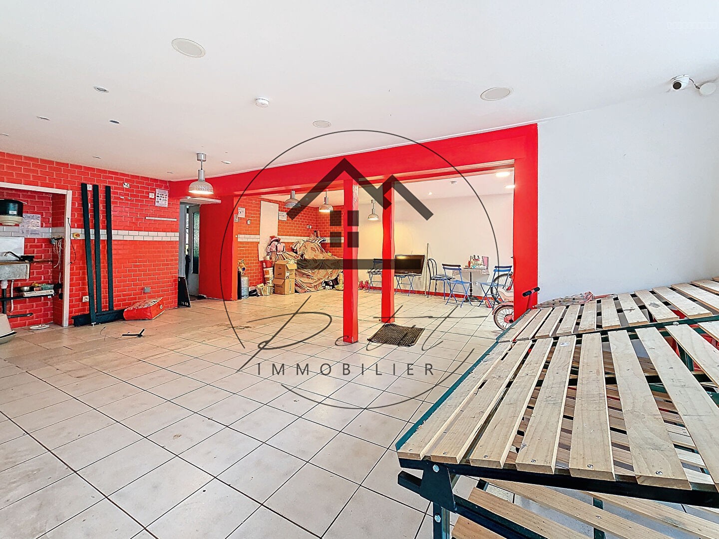 Immeuble à vendre à Mouy, 178 m² – photo 1 sur 13
