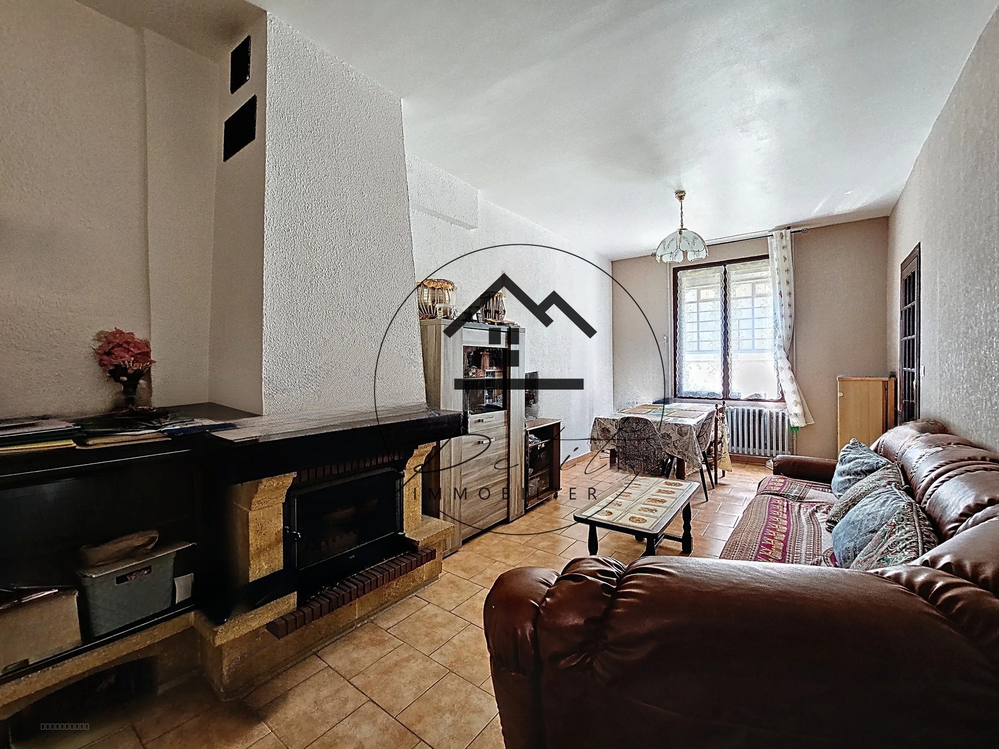 Maison à vendre à Clermont, 370 m², 4 pièces – photo 2 sur 15