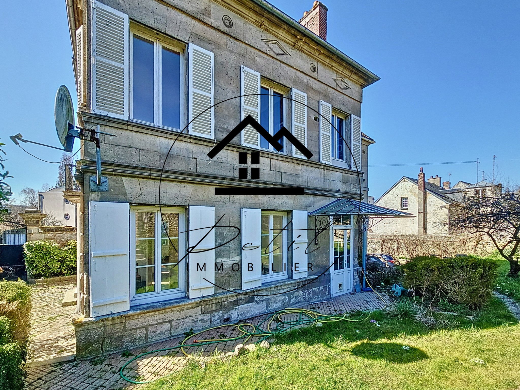 Bien immobilier à vendre à Clermont, 234 m², 8 pièces – photo 2 sur 20