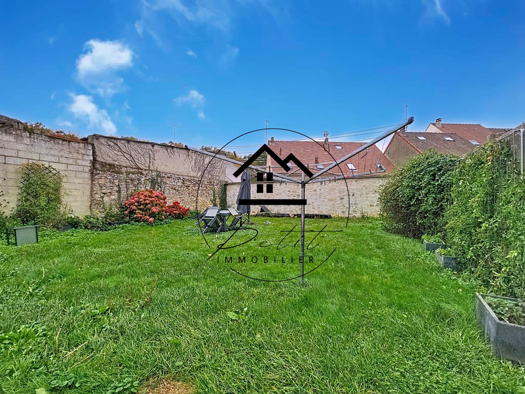 Maison à vendre à Fitz james, 485 m², 8 pièces – photo 2 sur 18