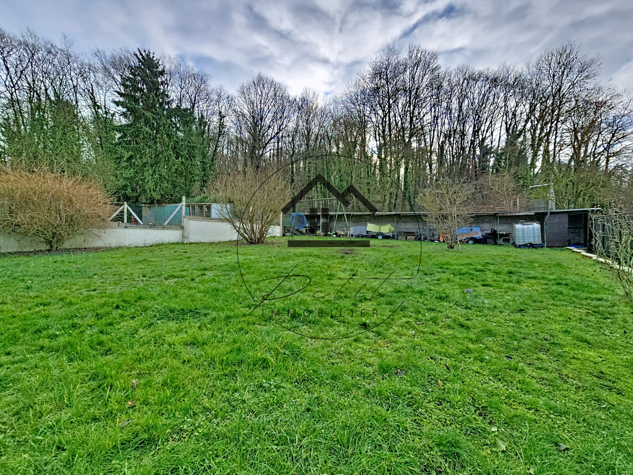 Terrain à vendre à Bury, 480 m² – photo 3 sur 3