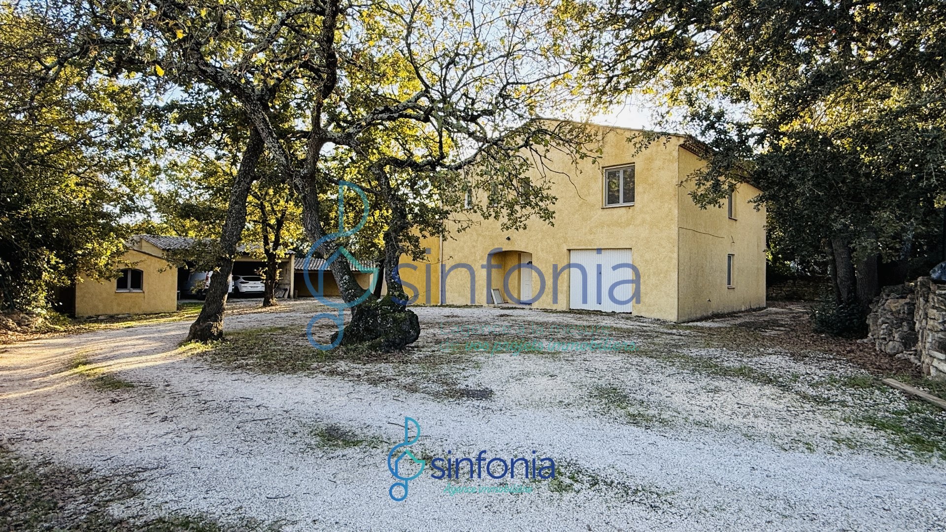 Maison à vendre à Arpaillargues et aureillac, 180,66 m², 7 pièces – photo 1 sur 14