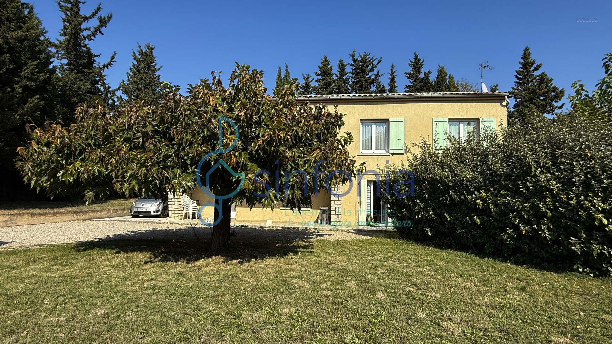 Maison à vendre à Uzes, 176 m², 8 pièces – photo 1 sur 19