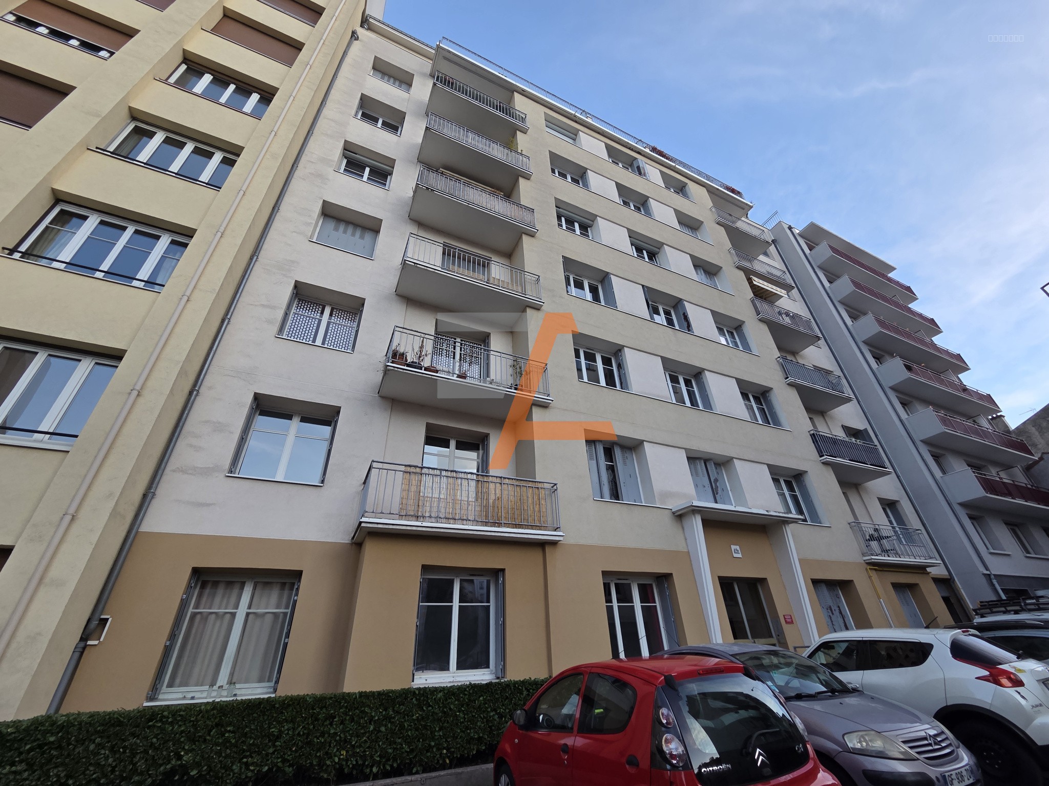 Appartement à vendre à St etienne, 64,5 m², 2 pièces – photo 1 sur 10