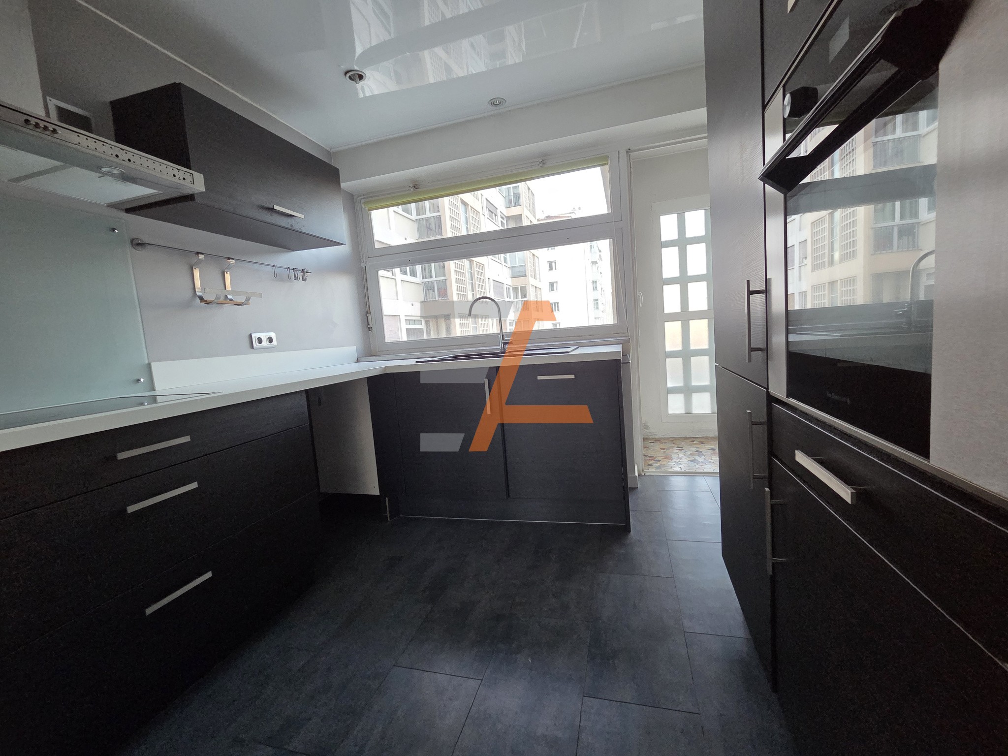 Appartement à vendre à St etienne, 103 m², 6 pièces – photo 3 sur 9